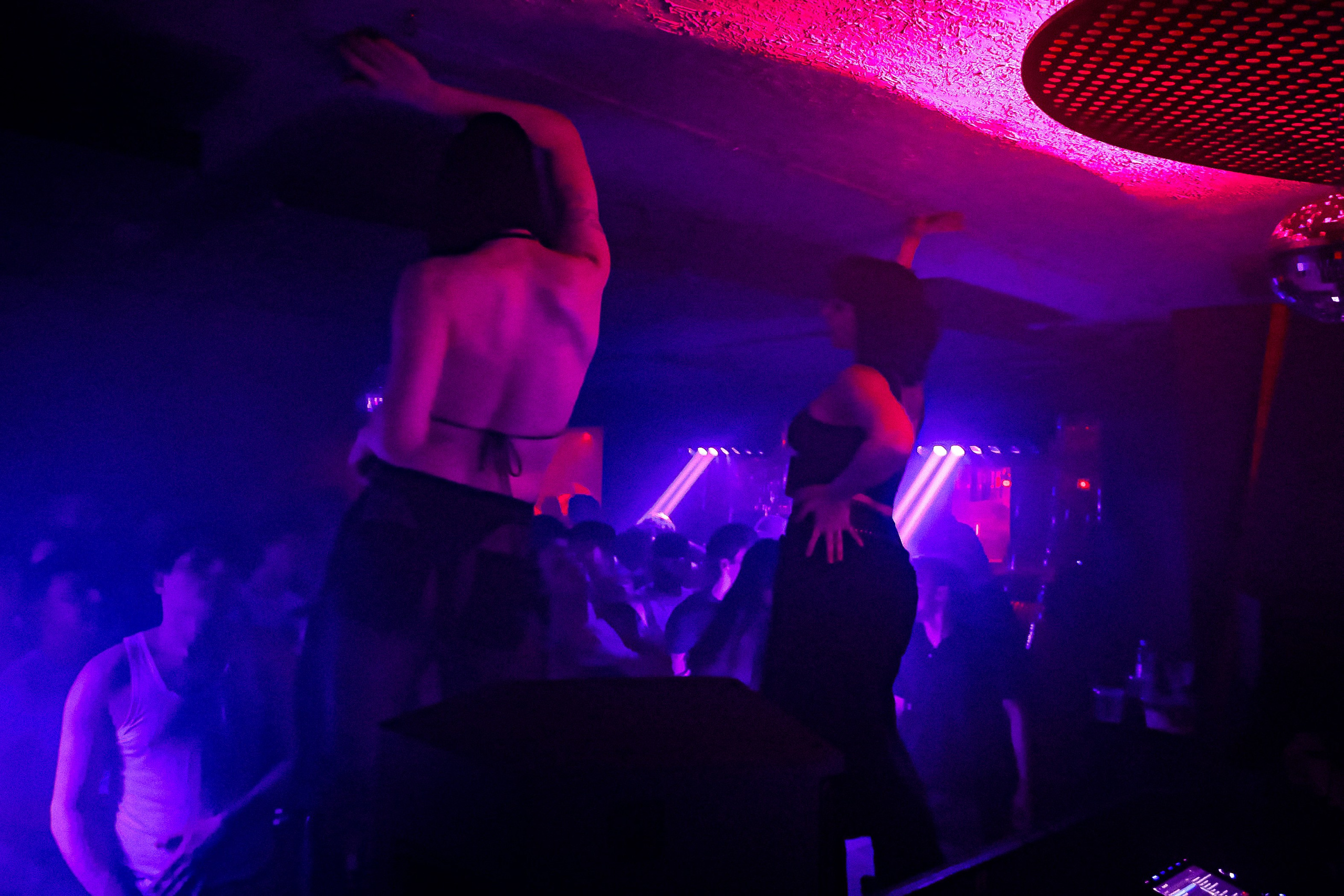 event reportage (SXCM x HOW)