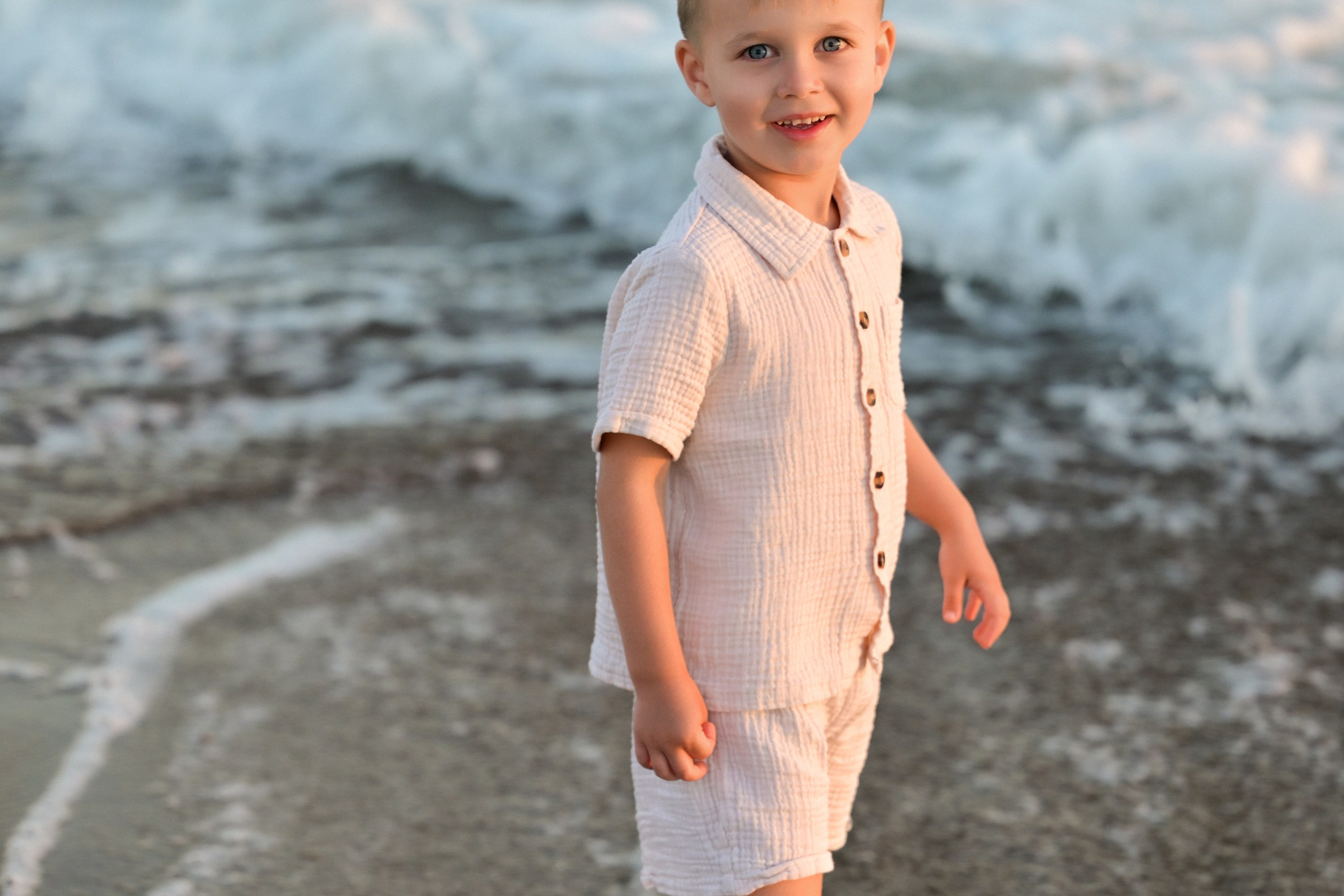 Белек —фотосессия на песчаном пляже на закате солнца. PHOTOGRAPHER IN ANTALYA KEMER BELEK SIDE ALANYA