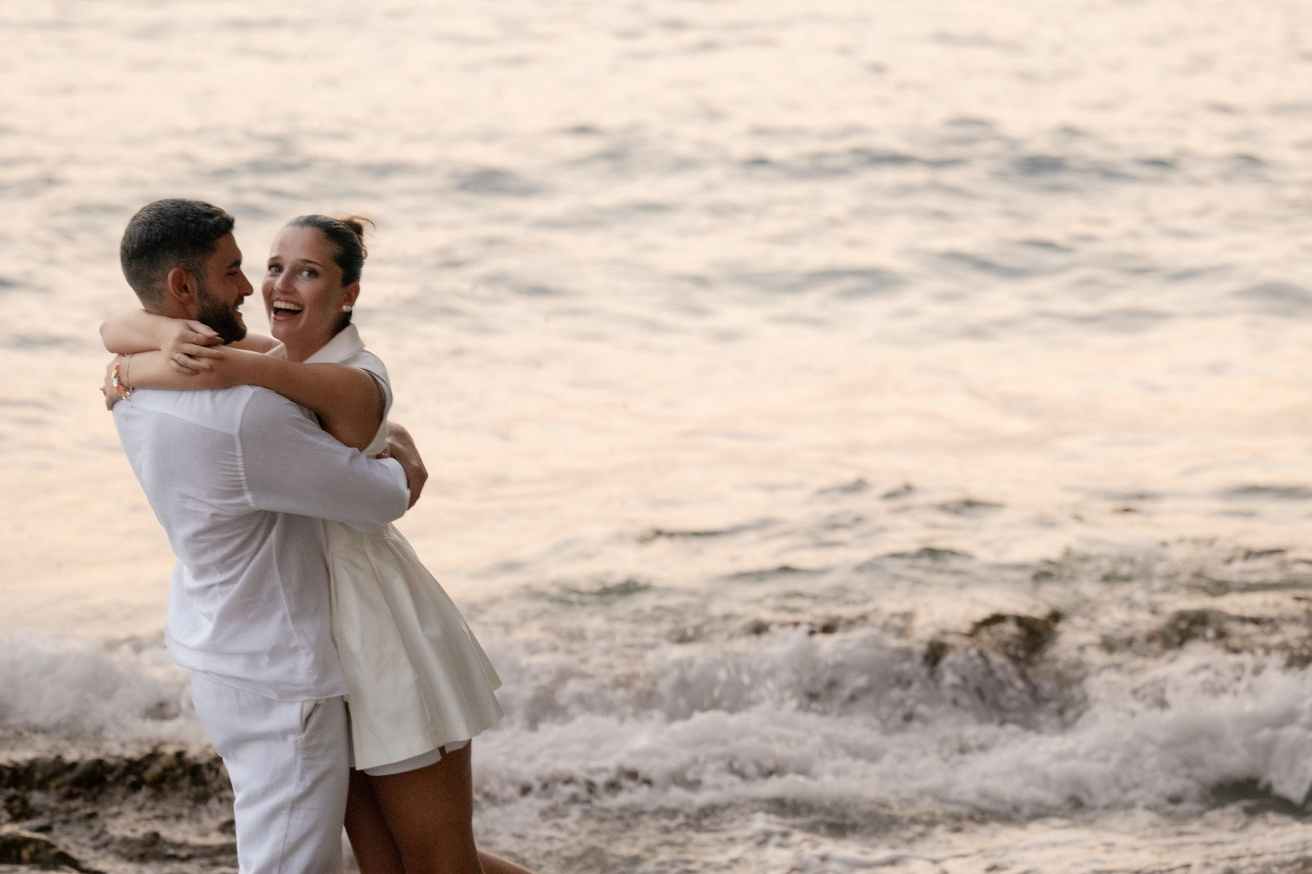 Фотосессия предложении руки и сердца на берегу моря. Фотограф в Анталии Кемер Белек Сиде Каш Алания