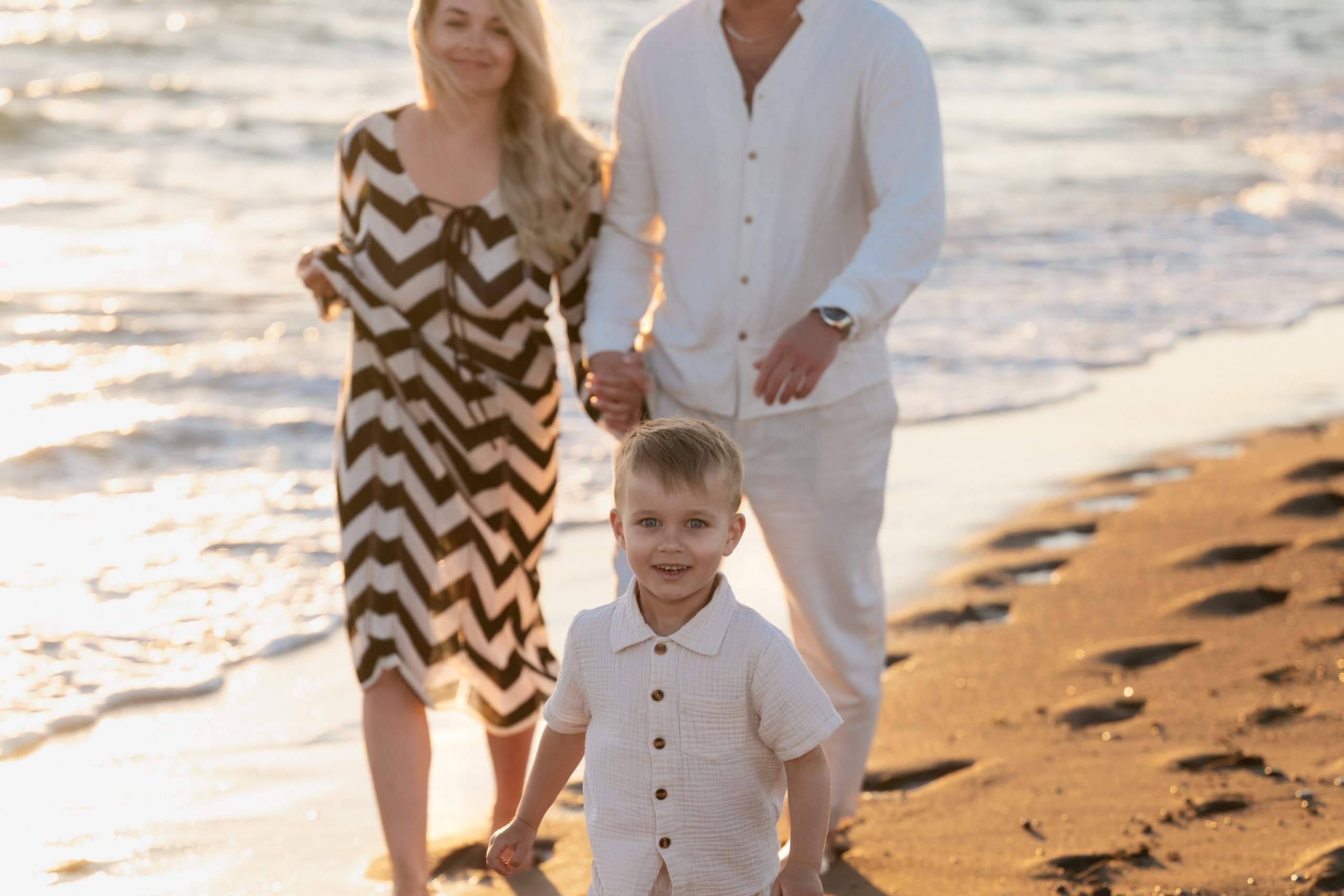 Белек —фотосессия на песчаном пляже на закате солнца. PHOTOGRAPHER IN ANTALYA KEMER BELEK SIDE ALANYA