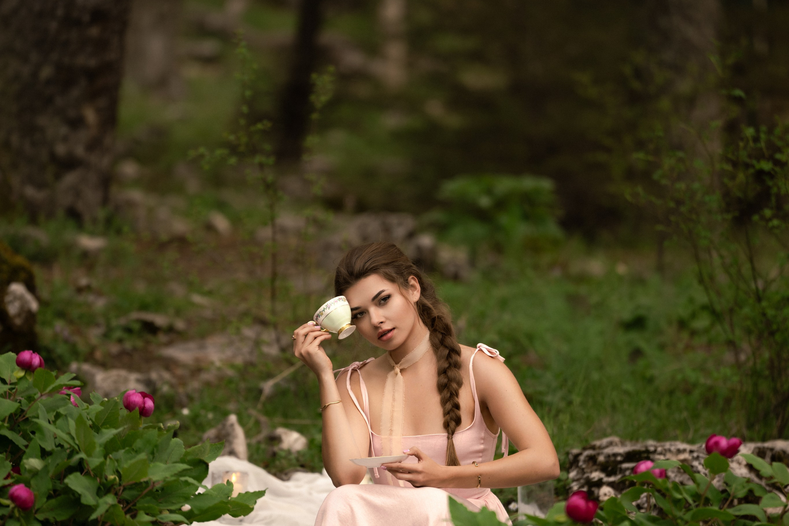 Анталия — Фотосессия в горах с дикими пионами. PHOTOGRAPHER IN ANTALYA KEMER BELEK SIDE ALANYA