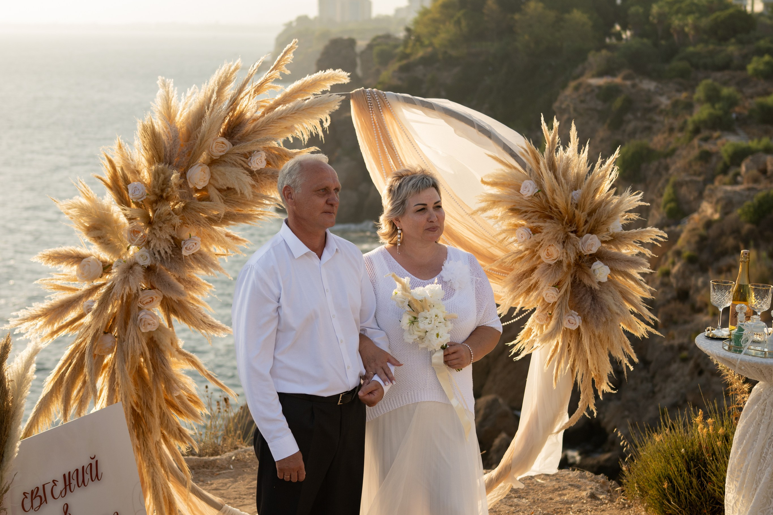 Cliffside Photoshoot in Antalya — Antalya photographer