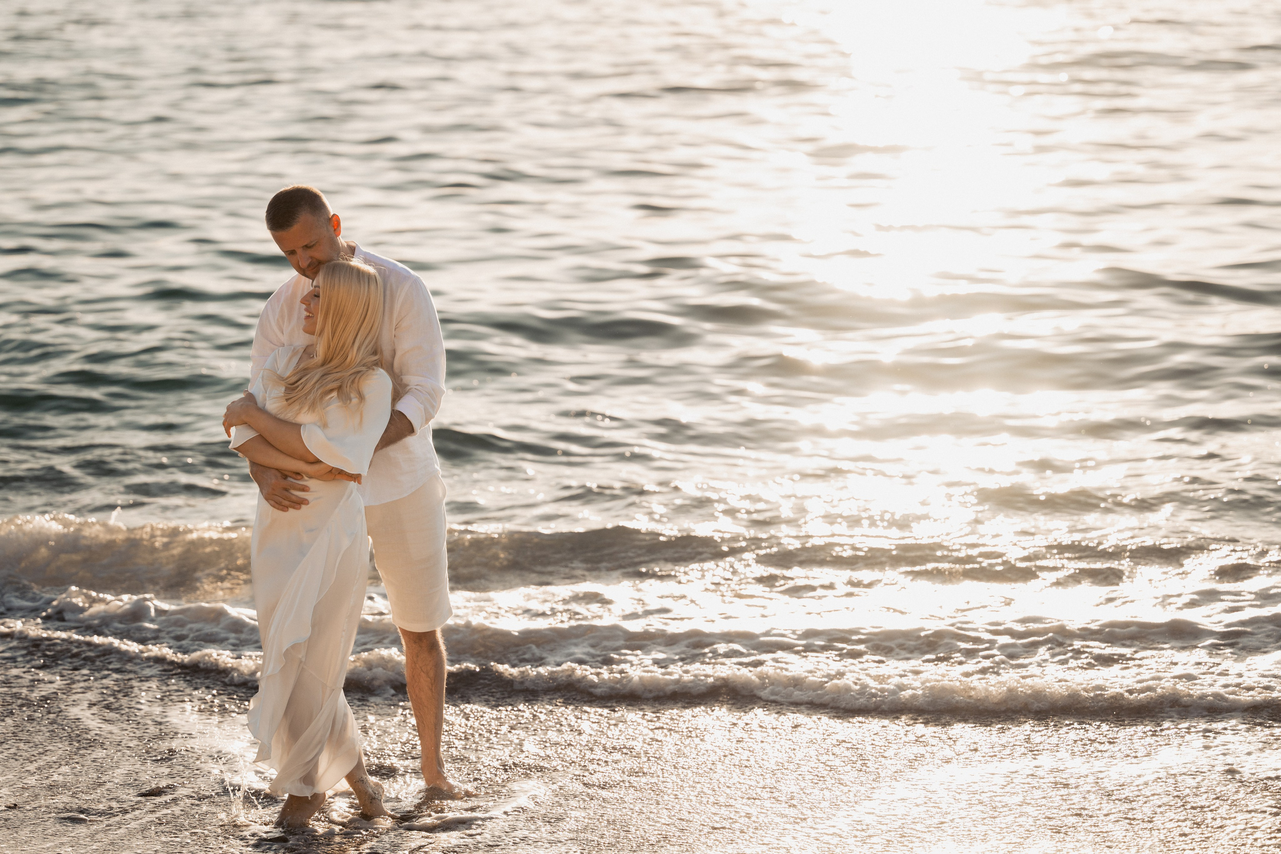 Кемер — фотосессия на большом пляже со скалами (Гёйнюк). PHOTOGRAPHER IN ANTALYA KEMER BELEK SIDE ALANYA