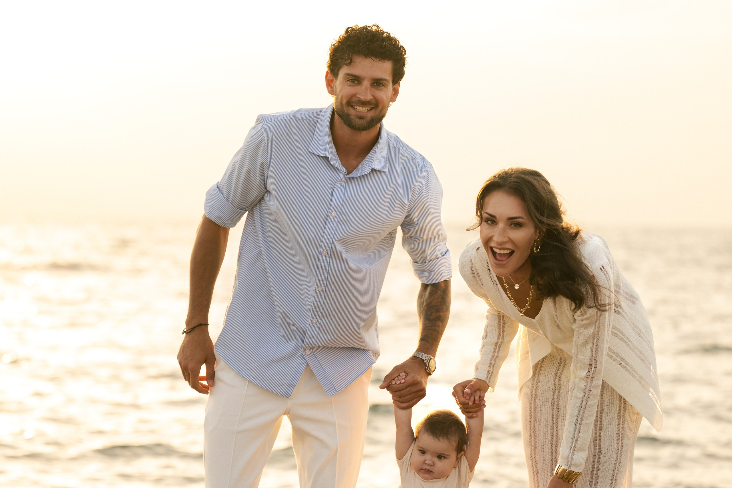 Белек —фотосессия на песчаном пляже на закате солнца. PHOTOGRAPHER IN ANTALYA KEMER BELEK SIDE ALANYA