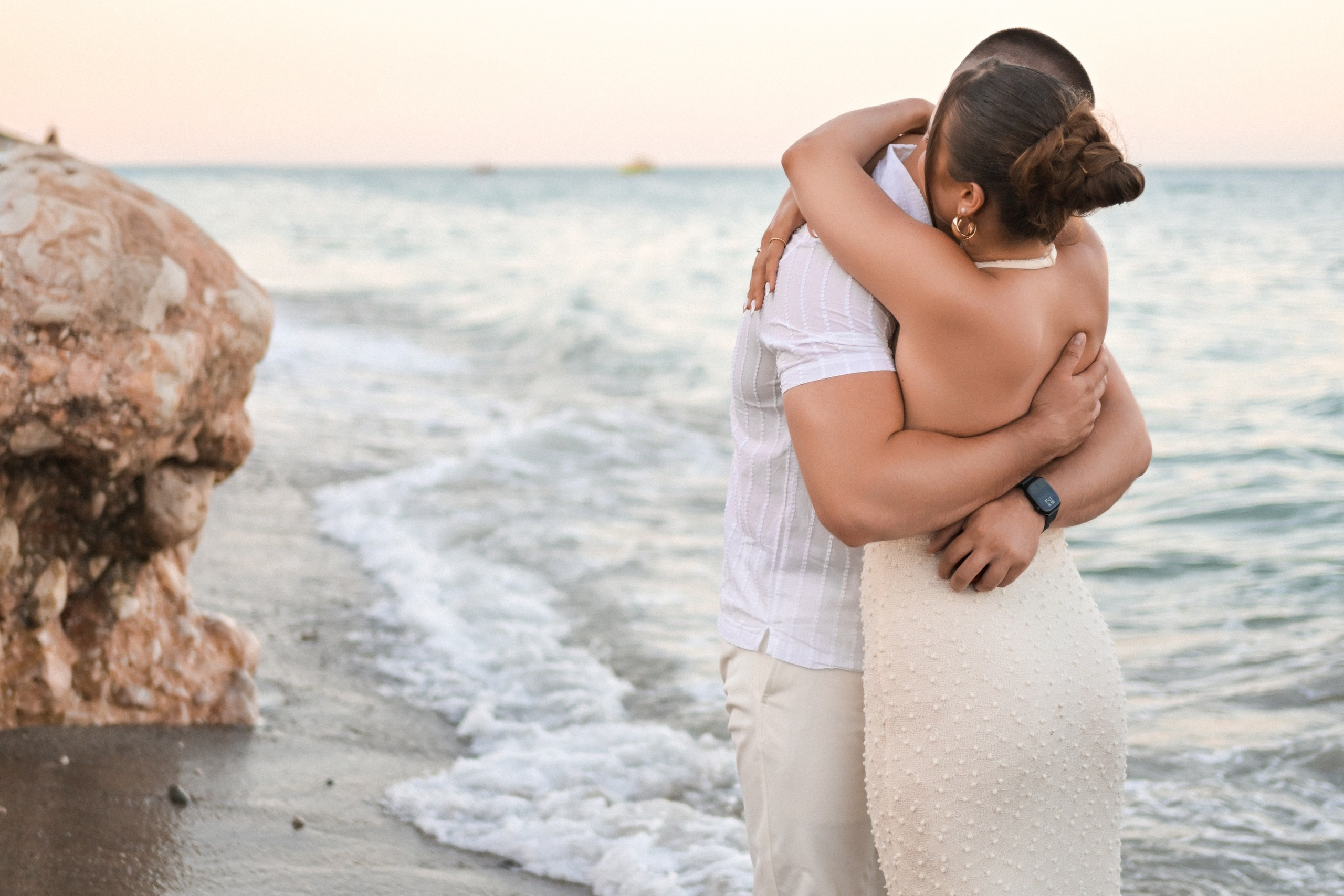 Фотосессия предложении руки и сердца на берегу моря. Фотограф в Анталии Кемер Белек Сиде Каш Алания