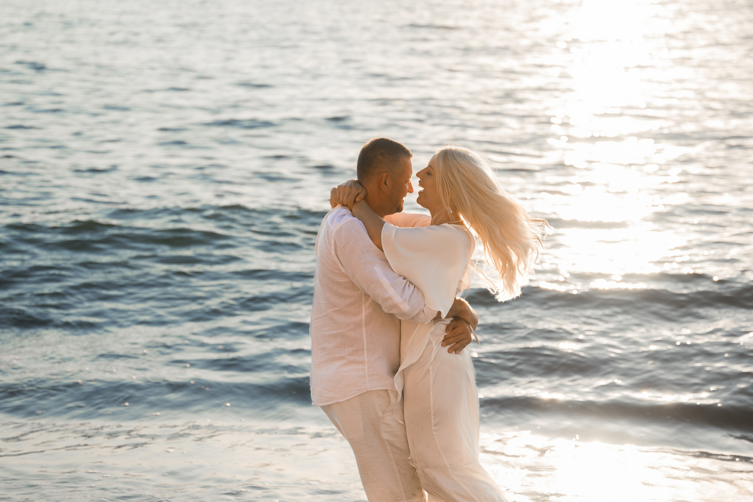Кемер — фотосессия на большом пляже со скалами (Гёйнюк). PHOTOGRAPHER IN ANTALYA KEMER BELEK SIDE ALANYA