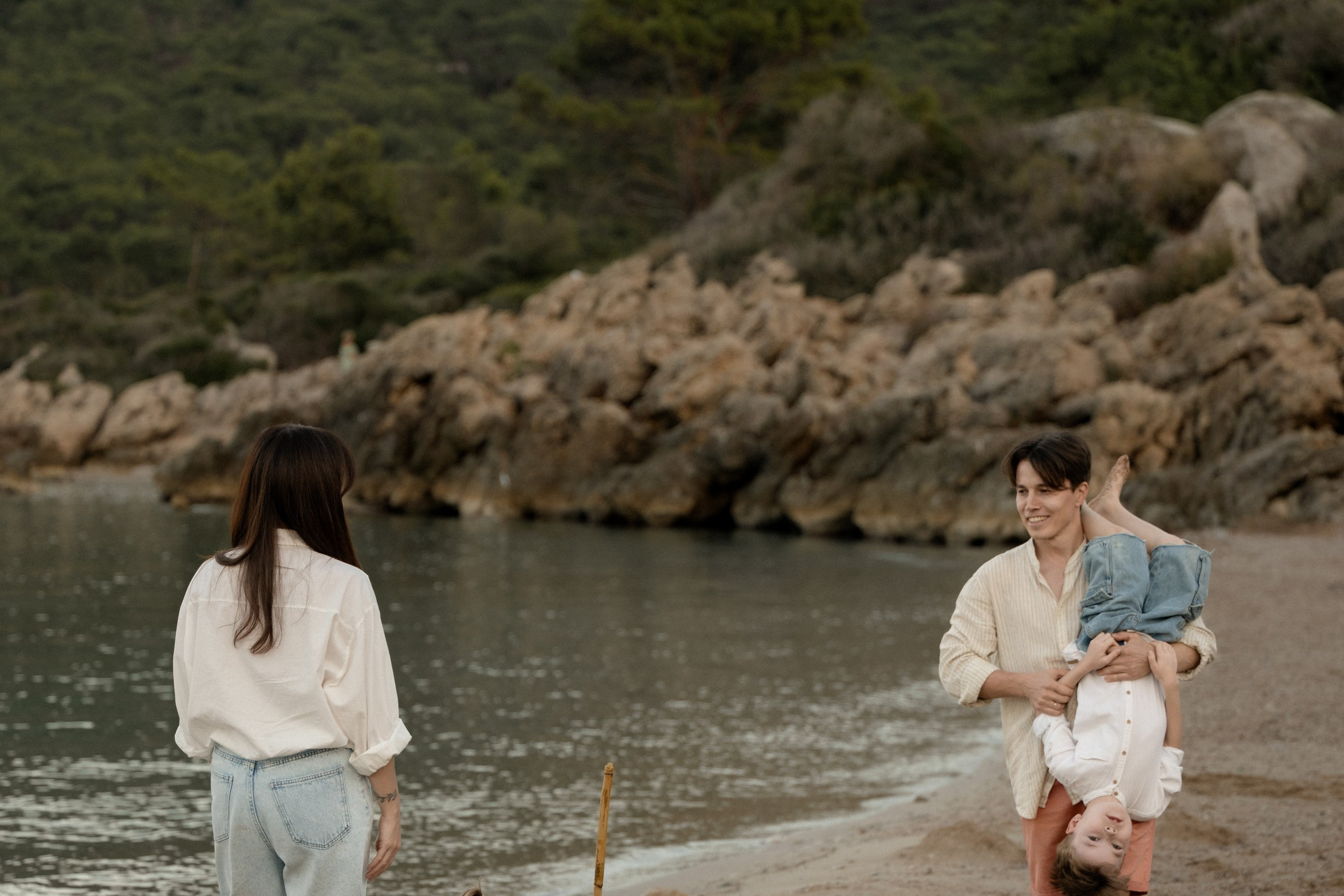 Antalya Kemer photographer — photoshoot in central moonlight Lagoon in Kemer