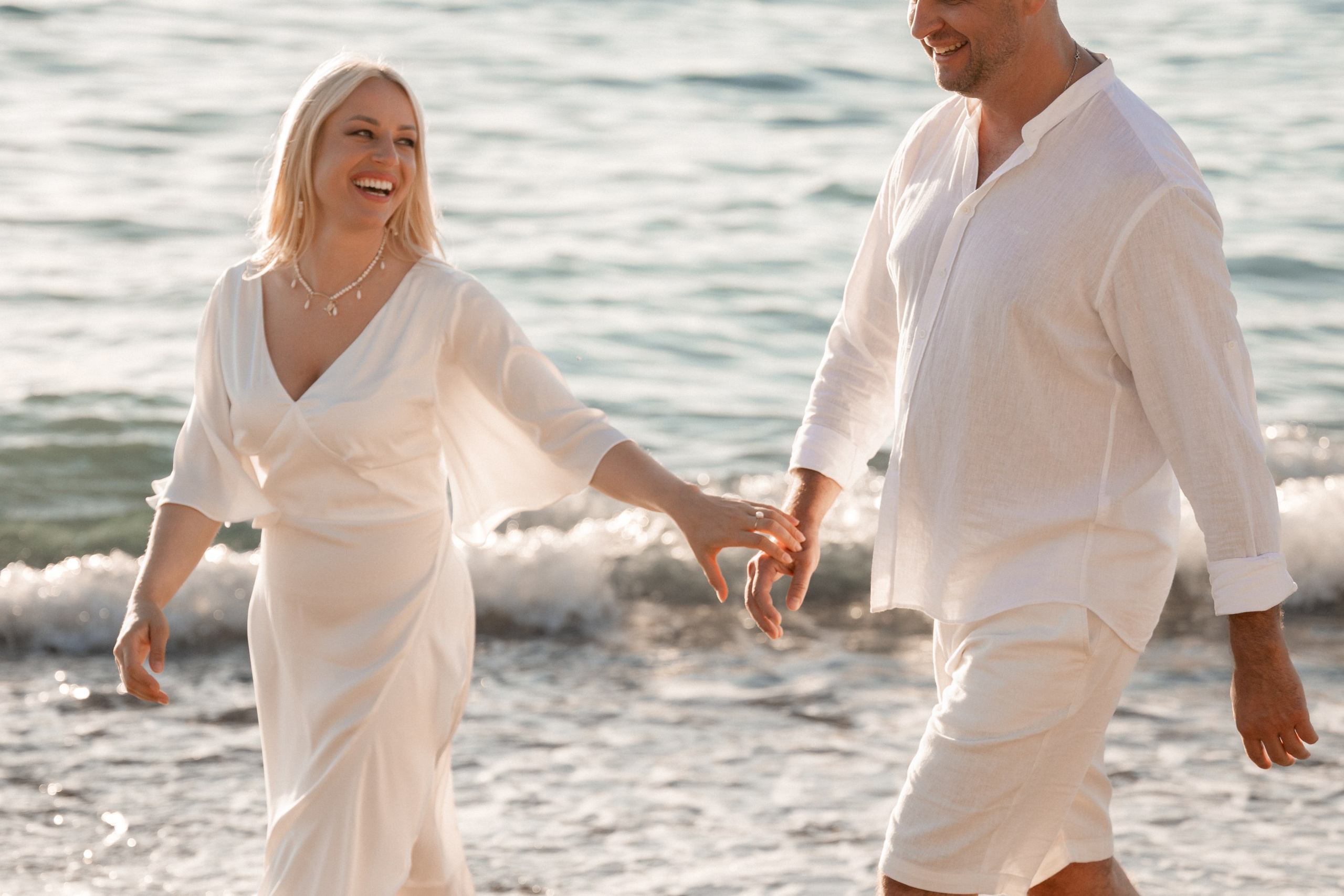 Кемер — фотосессия на большом пляже со скалами (Гёйнюк). PHOTOGRAPHER IN ANTALYA KEMER BELEK SIDE ALANYA