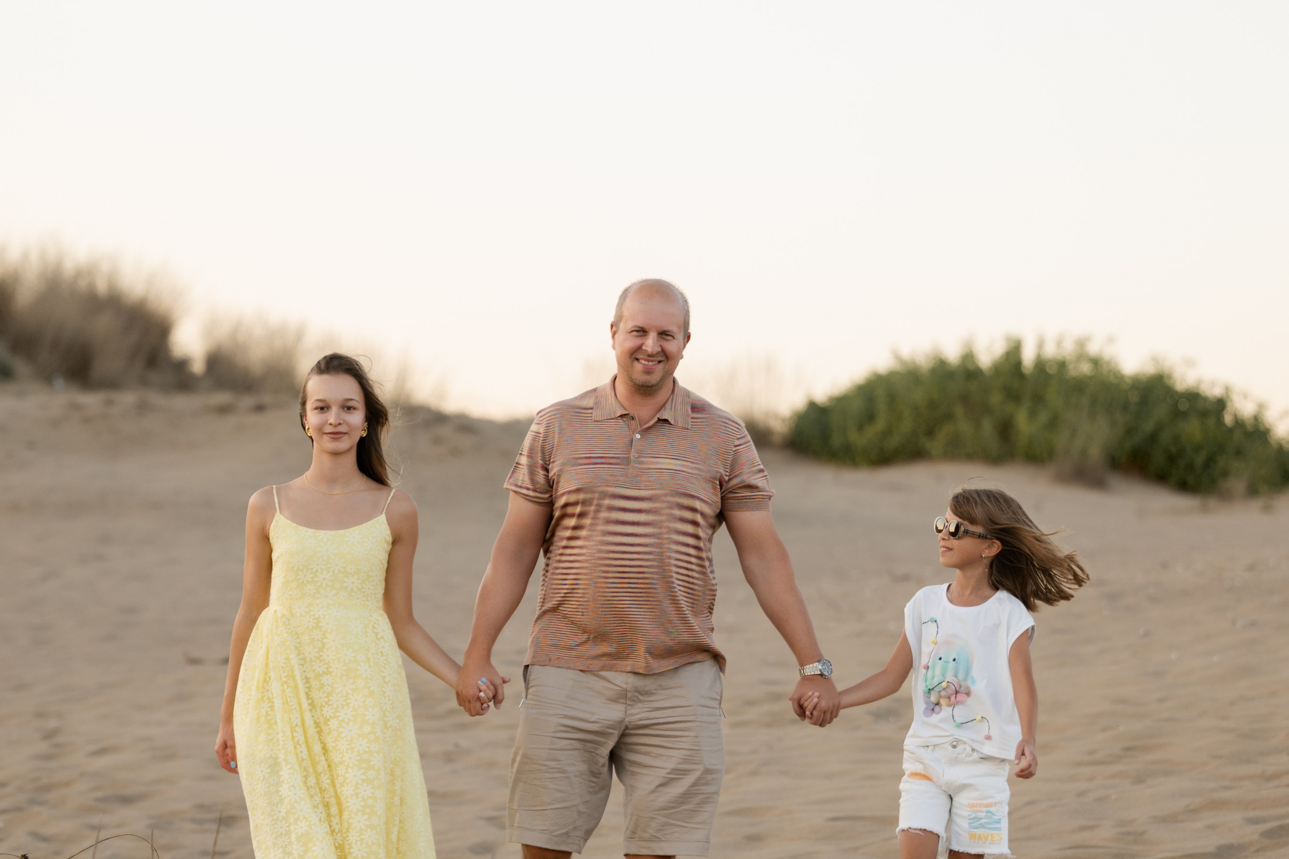 Белек —фотосессия на песчаном пляже на закате солнца. PHOTOGRAPHER IN ANTALYA KEMER BELEK SIDE ALANYA