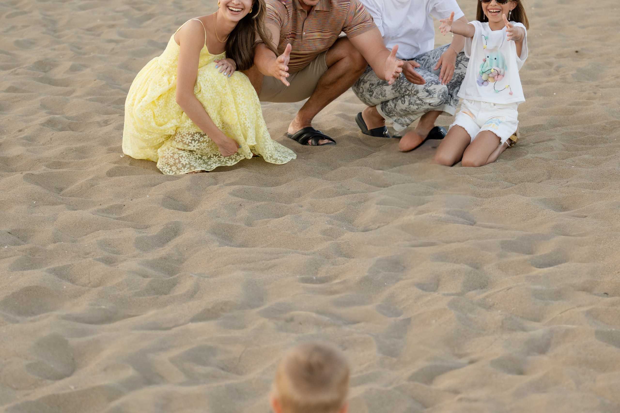 Белек —фотосессия на песчаном пляже на закате солнца. PHOTOGRAPHER IN ANTALYA KEMER BELEK SIDE ALANYA