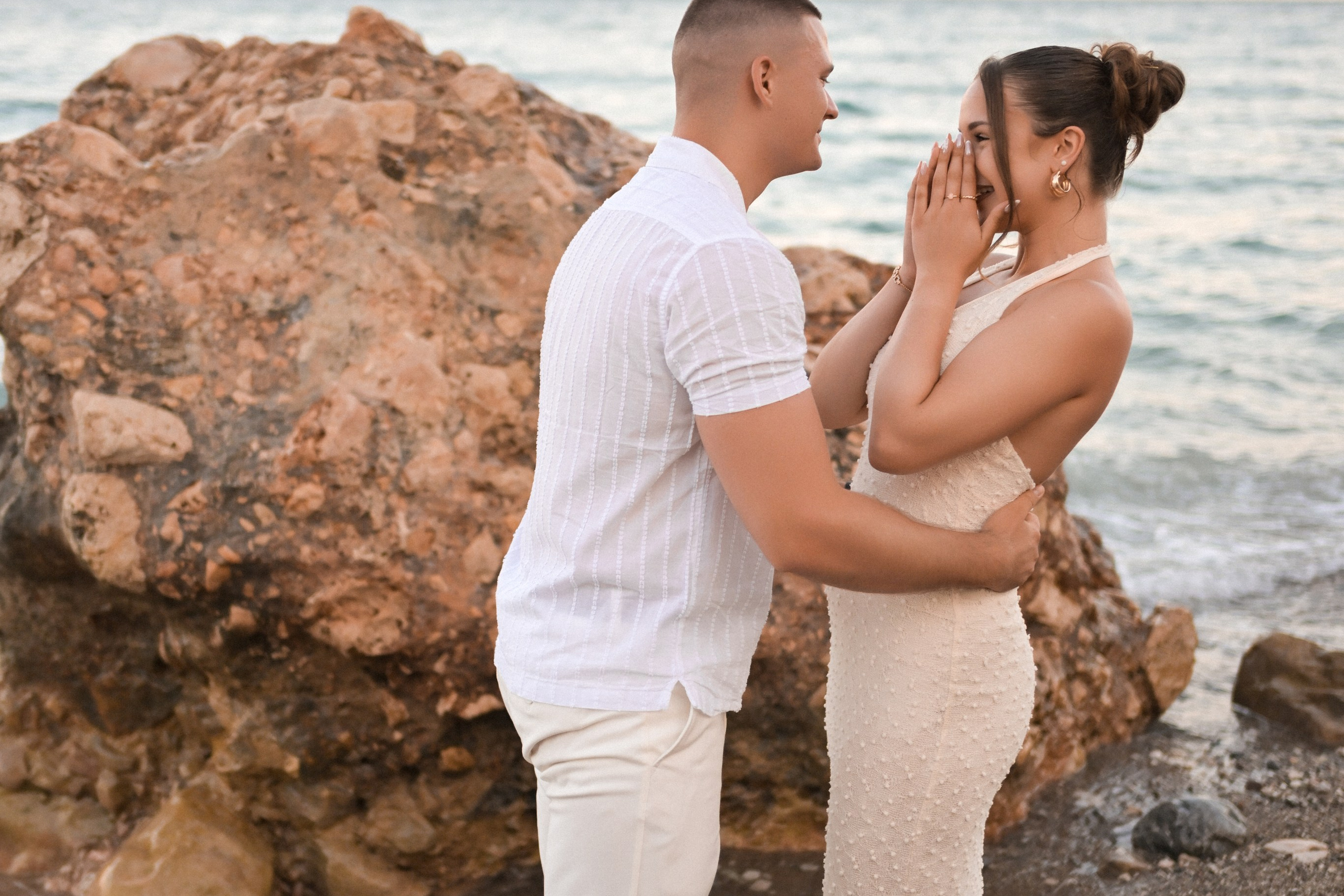 Фотосессия предложении руки и сердца на берегу моря. Фотограф в Анталии Кемер Белек Сиде Каш Алания
