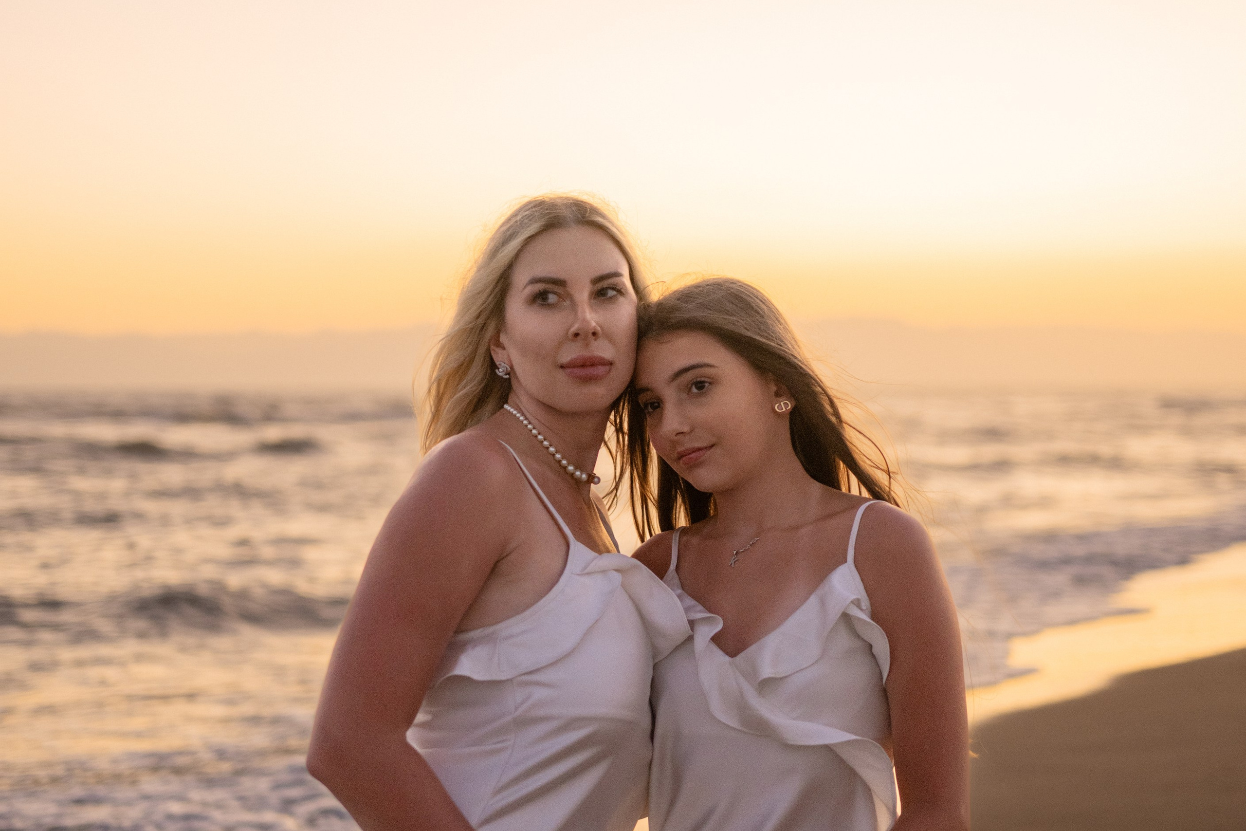 Белек —фотосессия на песчаном пляже на закате солнца. PHOTOGRAPHER IN ANTALYA KEMER BELEK SIDE ALANYA