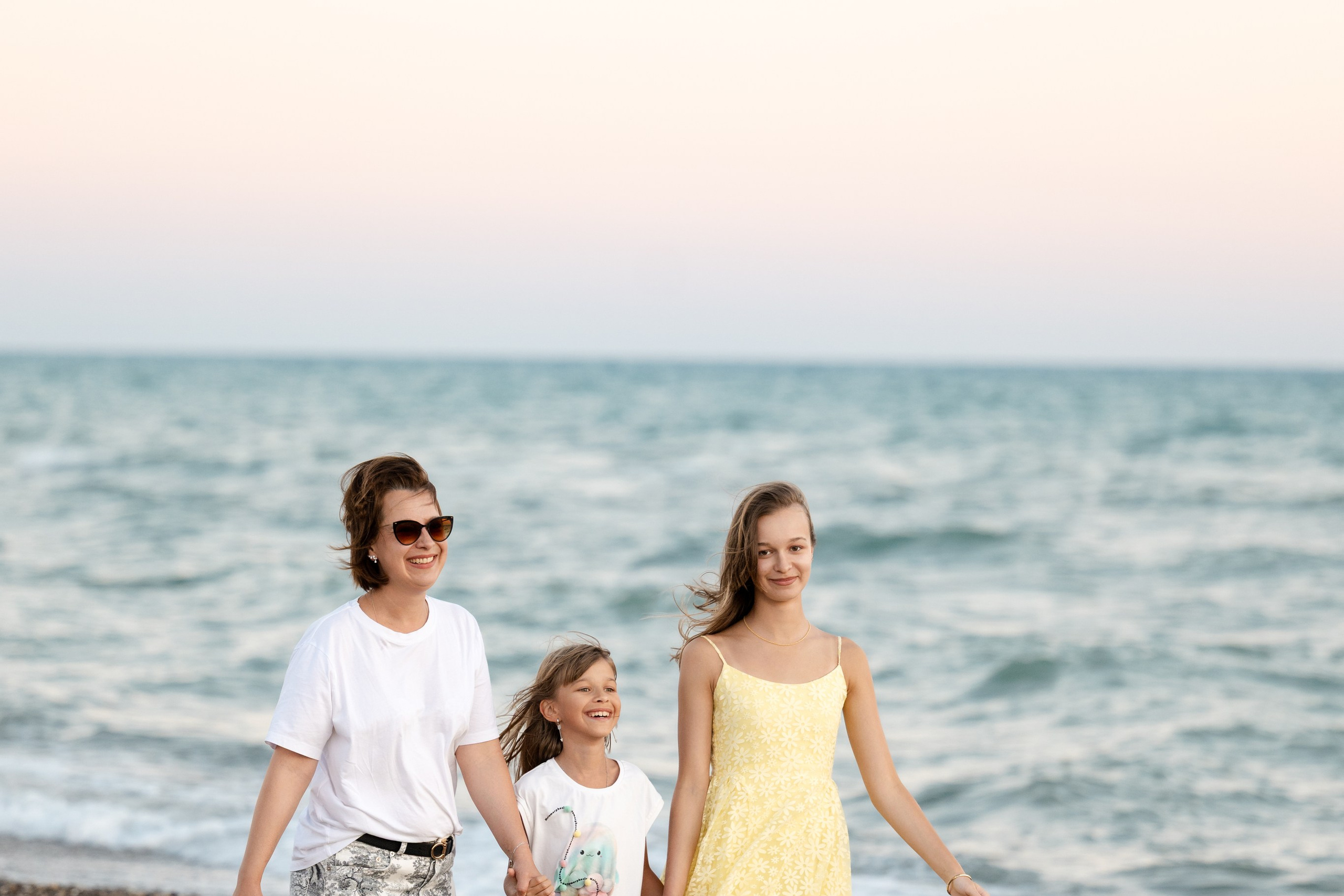 Белек —фотосессия на песчаном пляже на закате солнца. PHOTOGRAPHER IN ANTALYA KEMER BELEK SIDE ALANYA