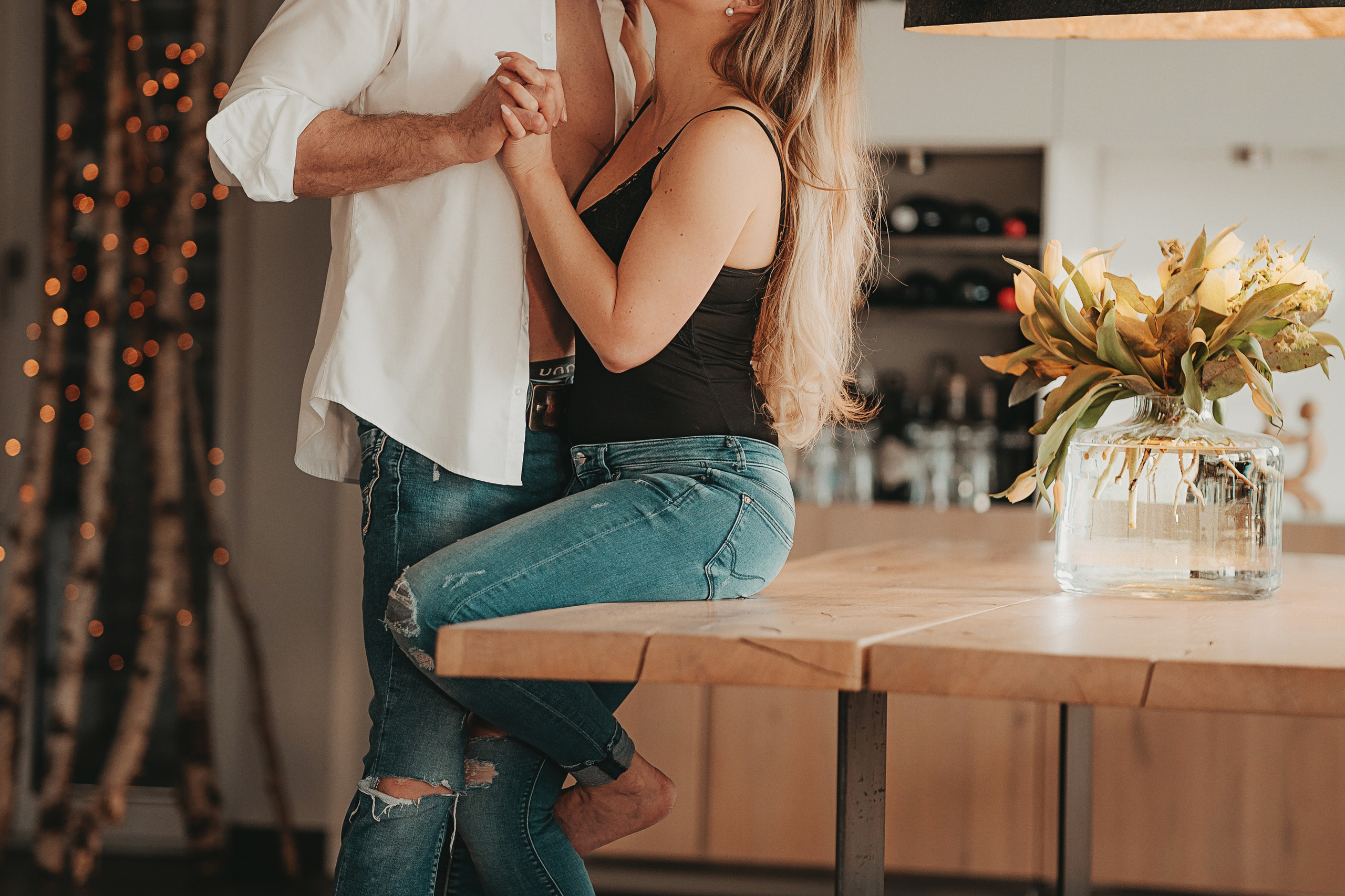 Loving family in summer. Portraitfotografie in Gründau Elena Ohnstedt