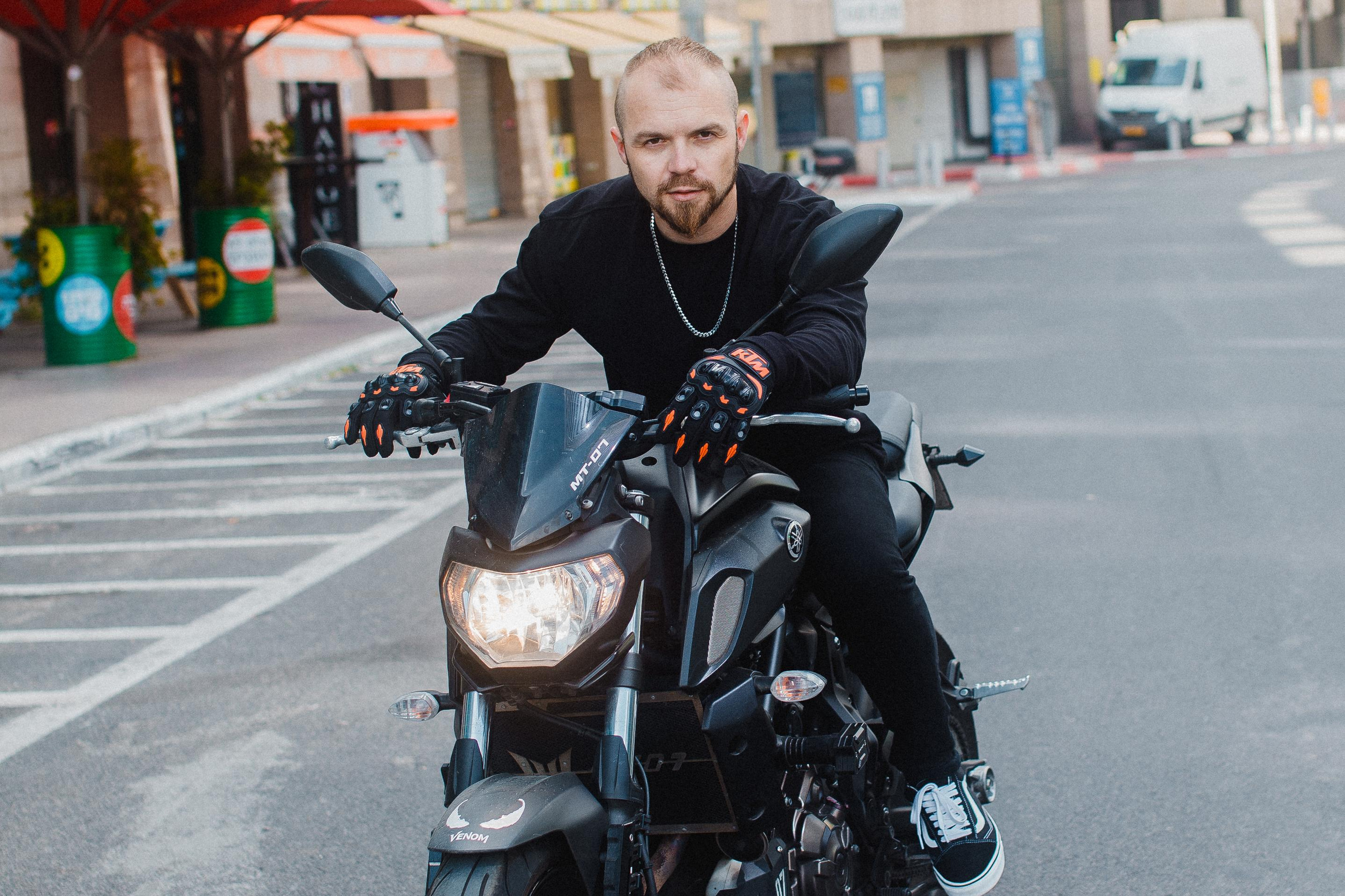 MEN-Business+portrait shoot (Bursa Ramatgan). Photographer and videographer in Tel Aviv Mary Pann