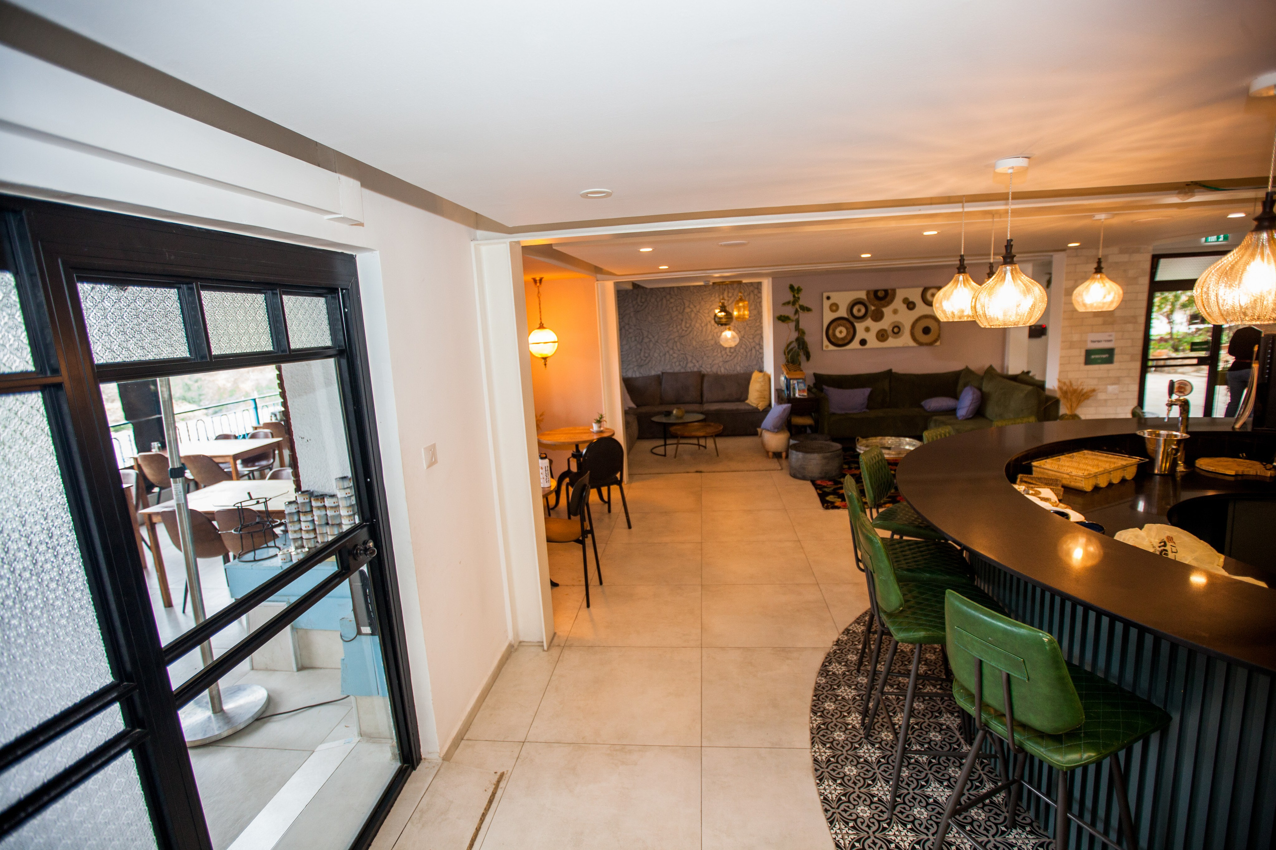 Neve Shalom Hotel. Photographer and videographer in Tel Aviv Mary Pann