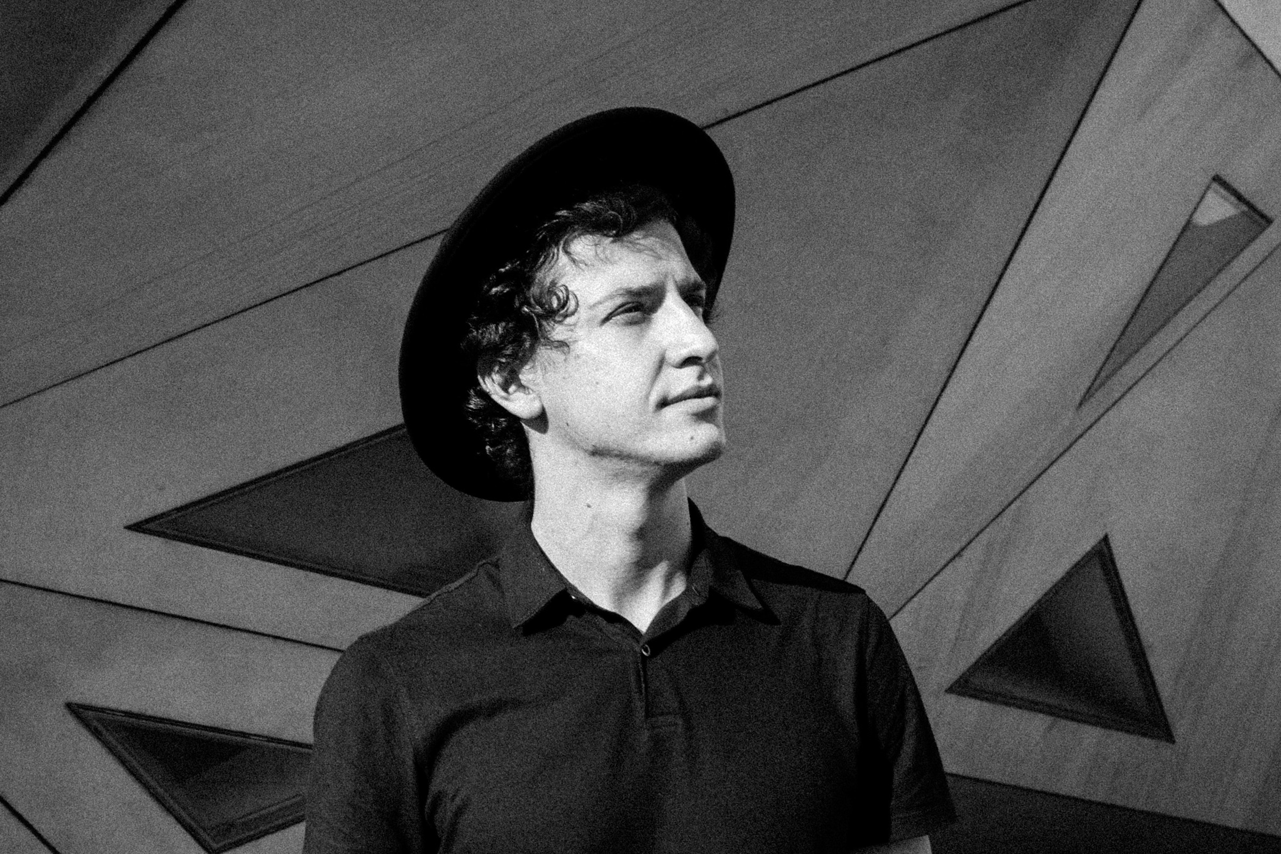 MEN portrait shoot. Gragory, (Tel Aviv Art Museum). Photographer and videographer in Tel Aviv Mary Pann