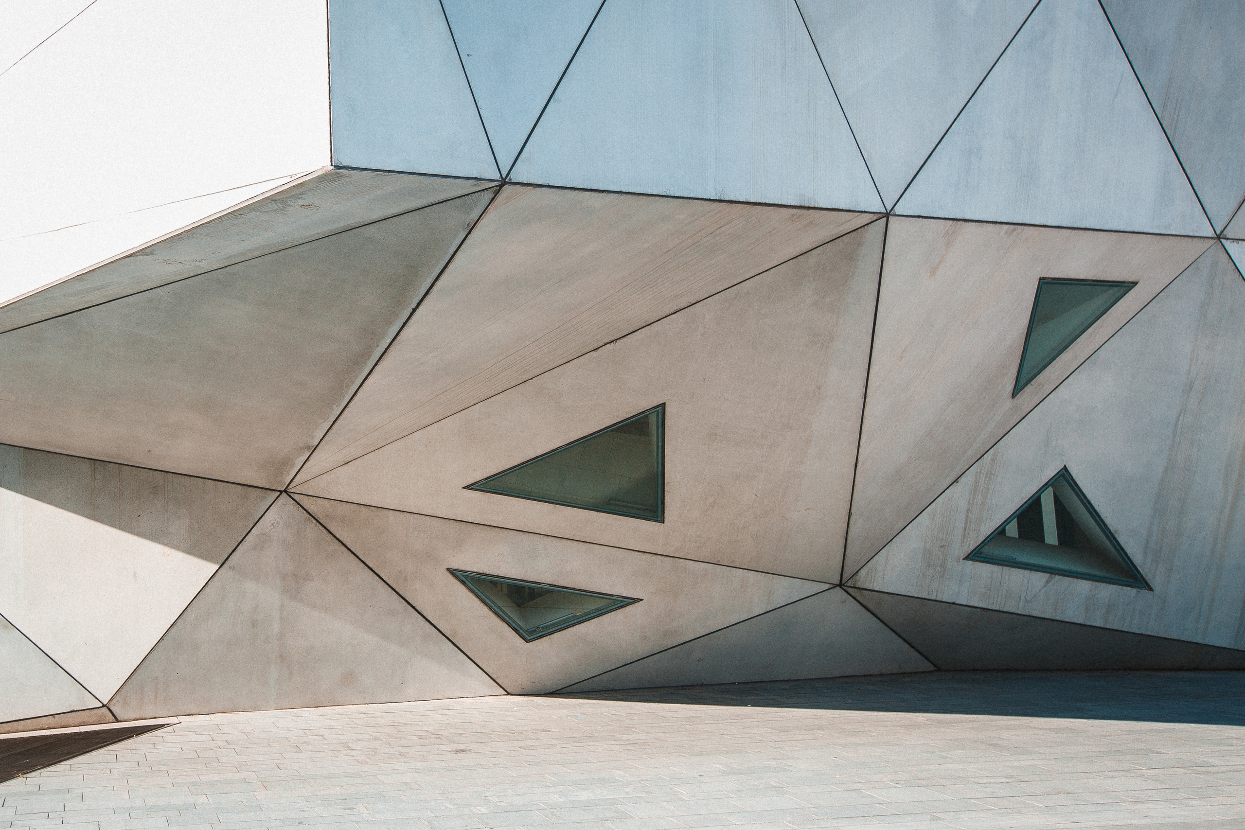 MEN portrait shoot. Gragory, (Tel Aviv Art Museum). Photographer and videographer in Tel Aviv Mary Pann