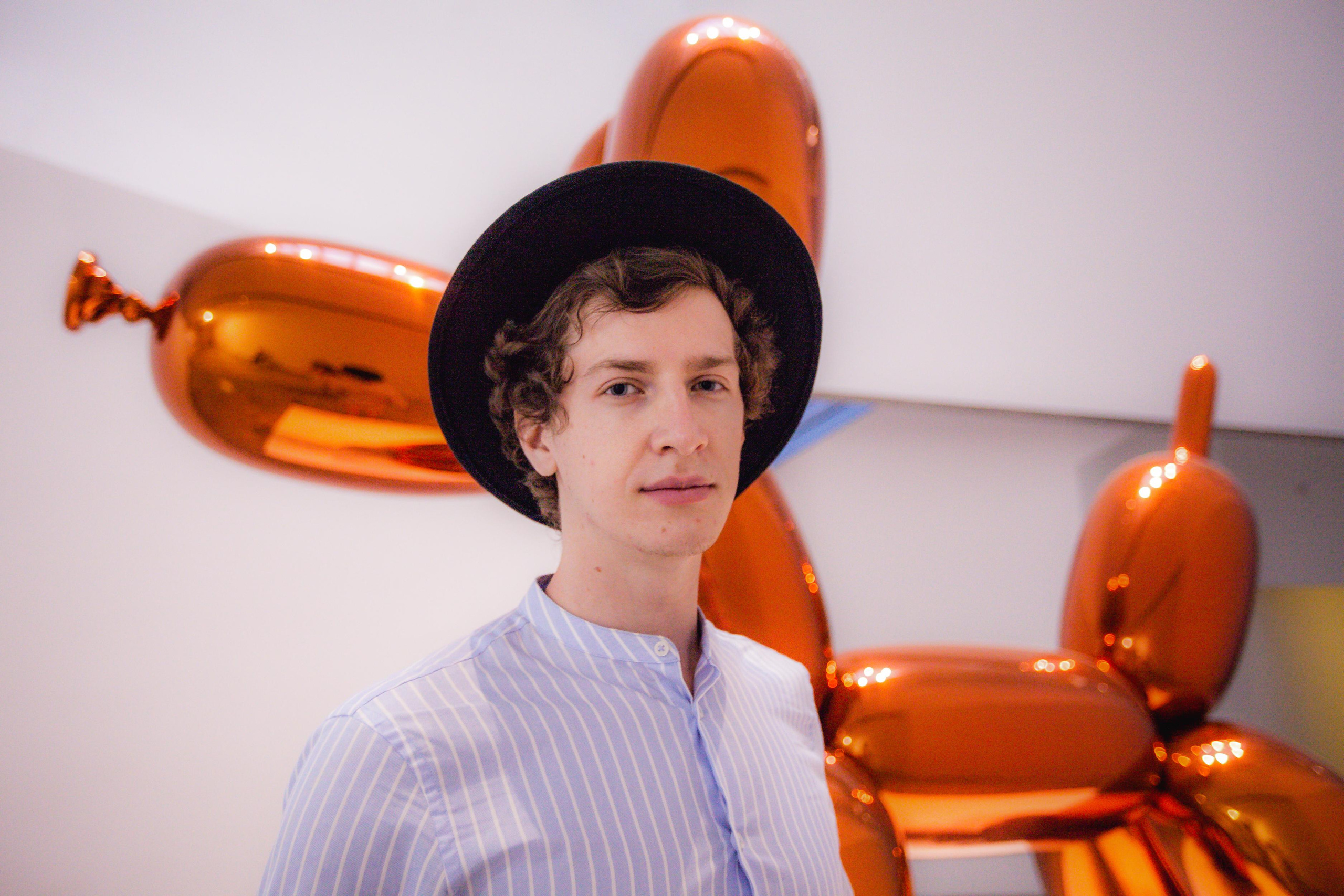 MEN portrait shoot. Gragory, (Tel Aviv Art Museum). Photographer and videographer in Tel Aviv Mary Pann