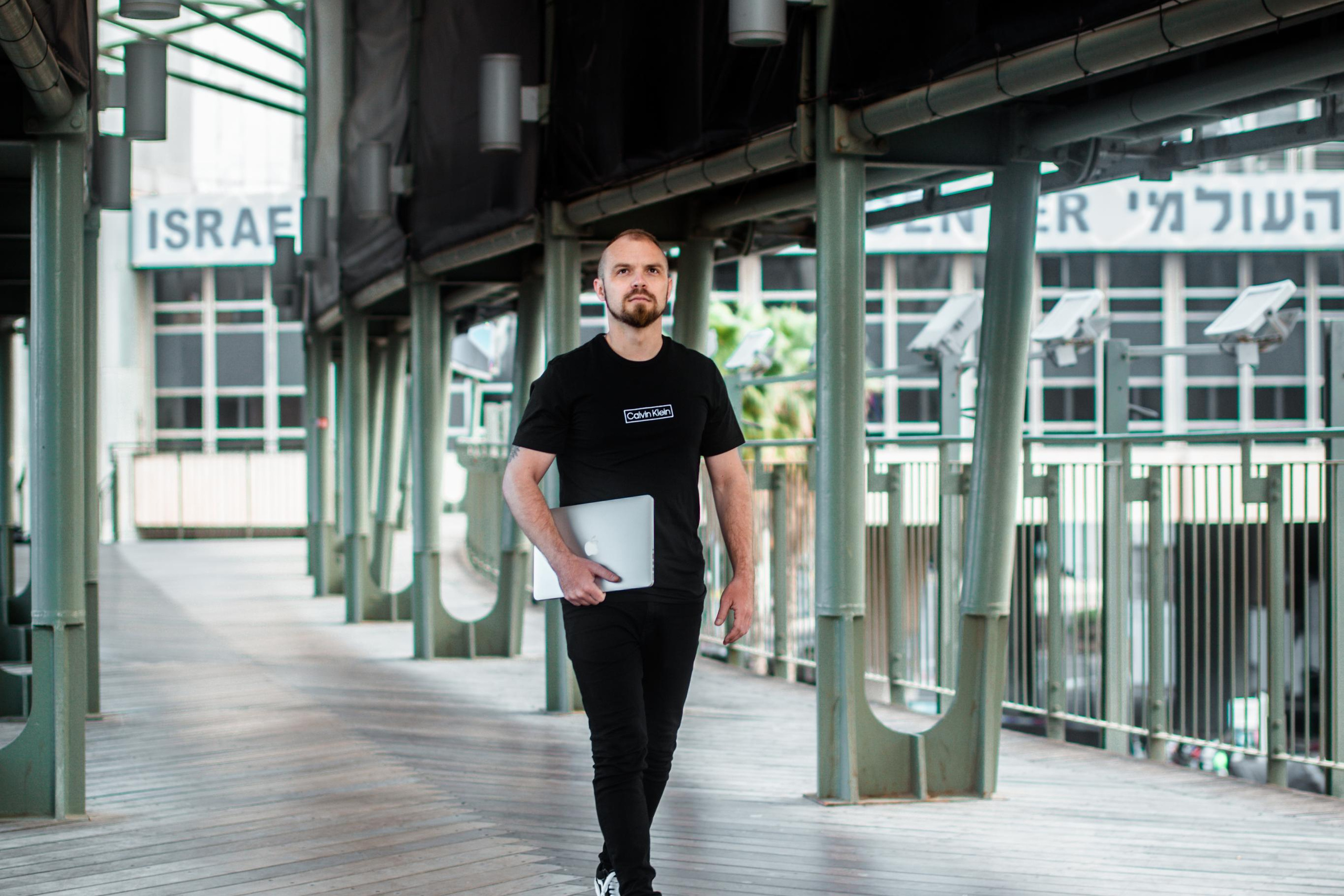 MEN-Business+portrait shoot (Bursa Ramatgan). Photographer and videographer in Tel Aviv Mary Pann