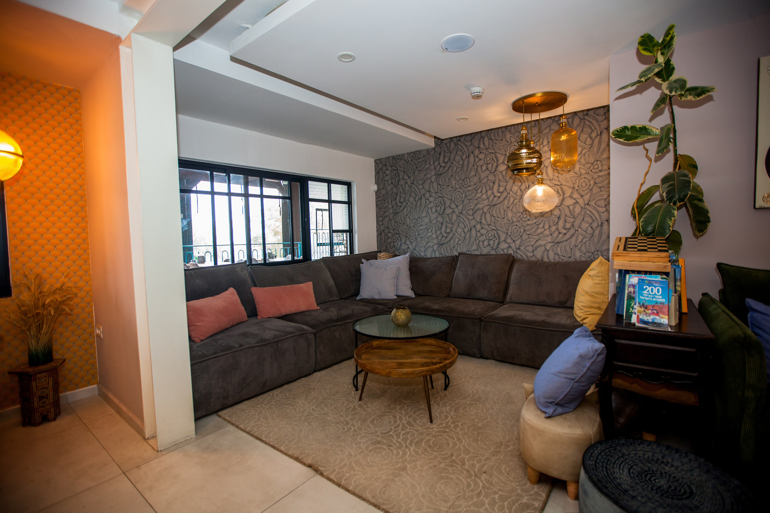 Neve Shalom Hotel. Photographer and videographer in Tel Aviv Mary Pann