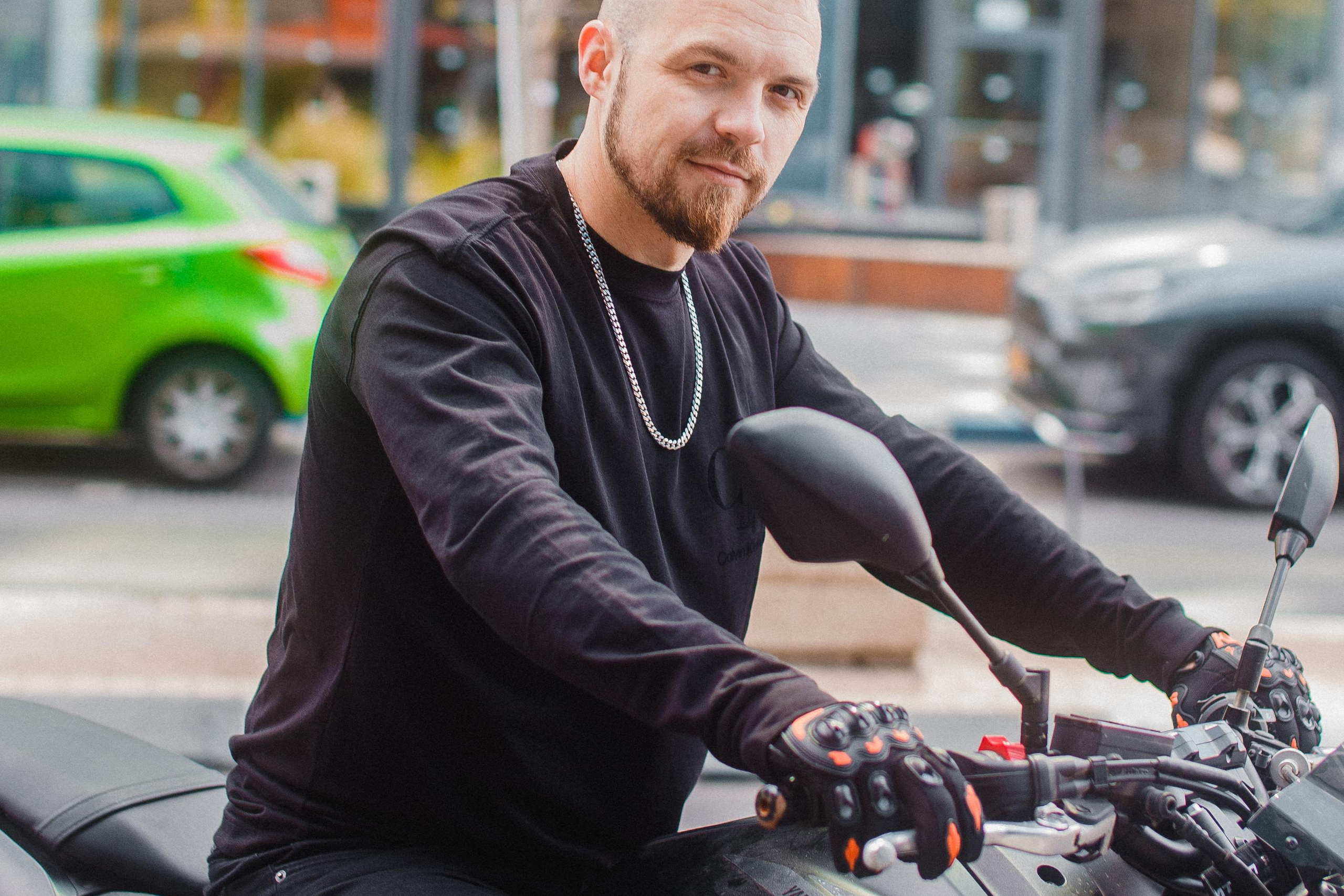 MEN-Business+portrait shoot (Bursa Ramatgan). Photographer and videographer in Tel Aviv Mary Pann
