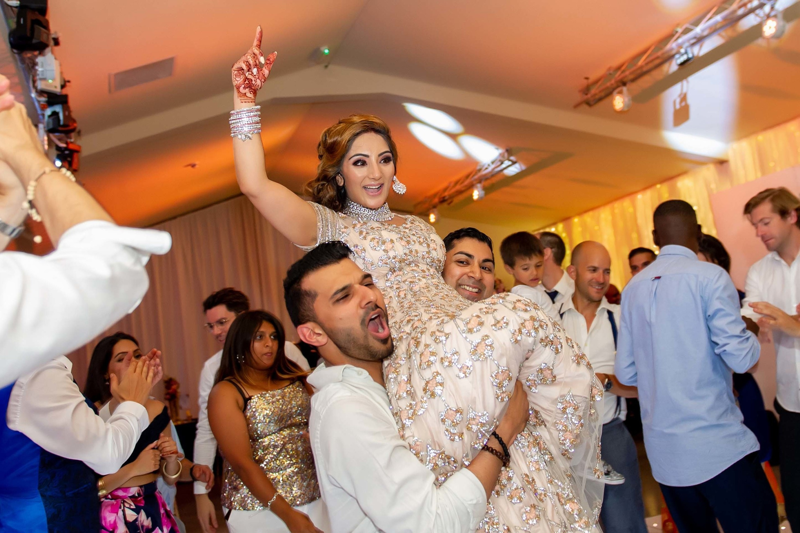 Wedding photographer Ladywood Estate: Country House Wedding Venue Leciester UK Nikon D850 wedding reception