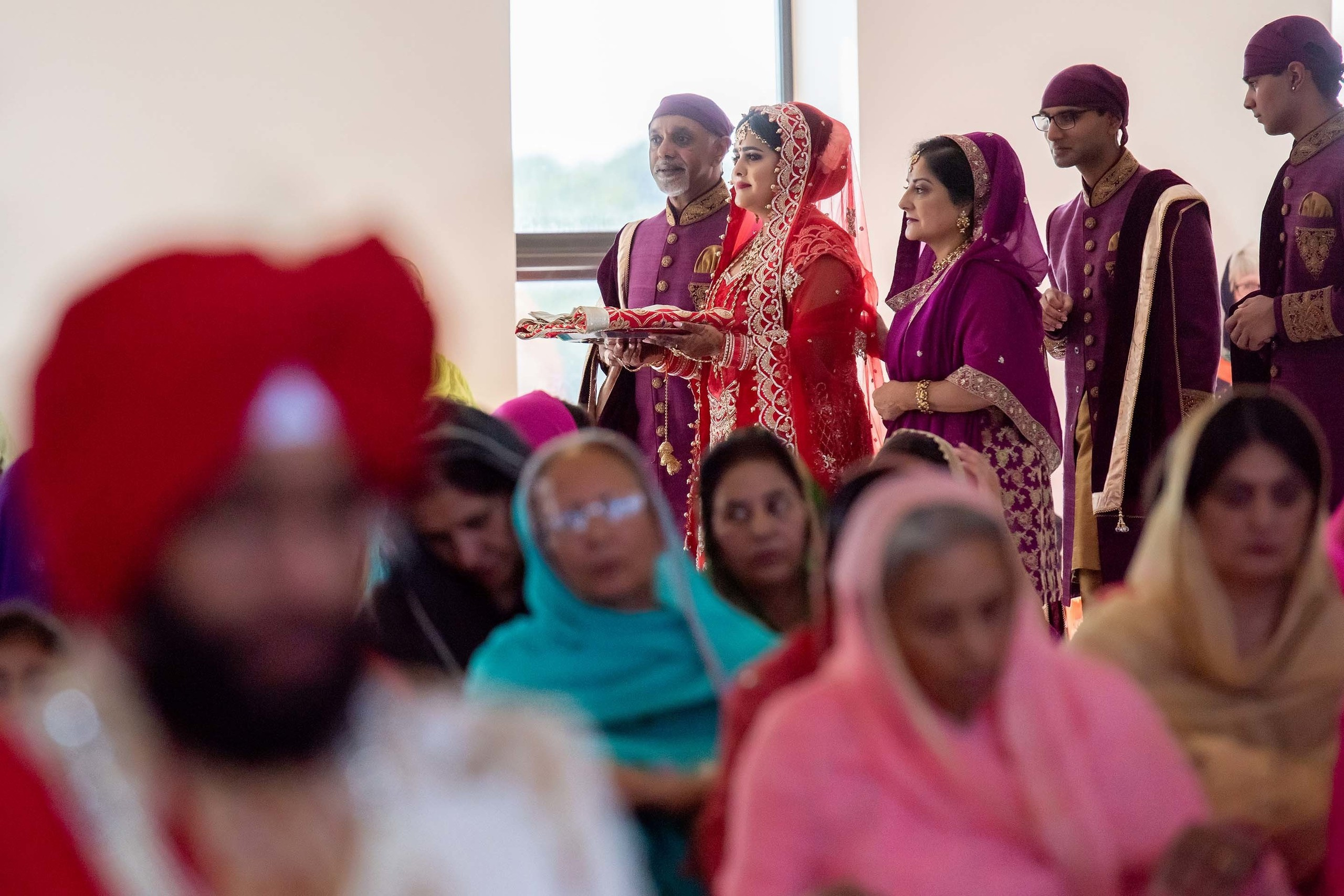 Wedding photographer Guru Nanak Darbar Gurdwara London UK Nikon D850 Sikh religious ceremony