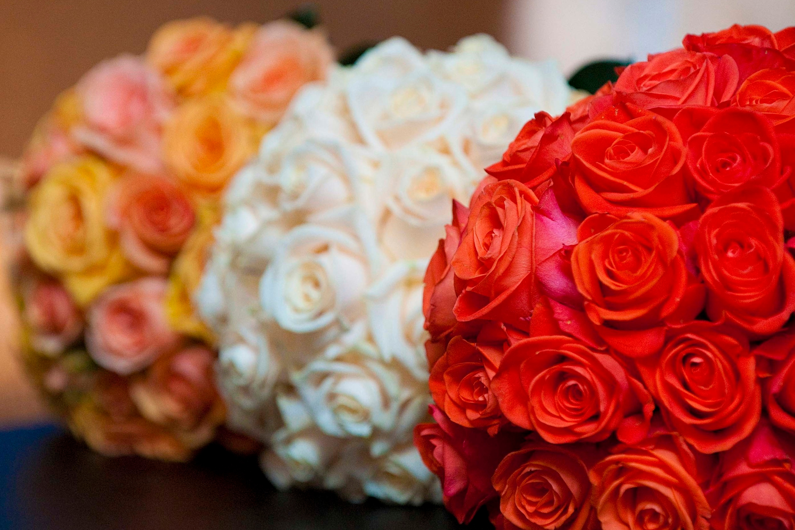 Wedding photographer Scandic Fornebu, Oslo Norway  wedding flower bouquets Nikon D850