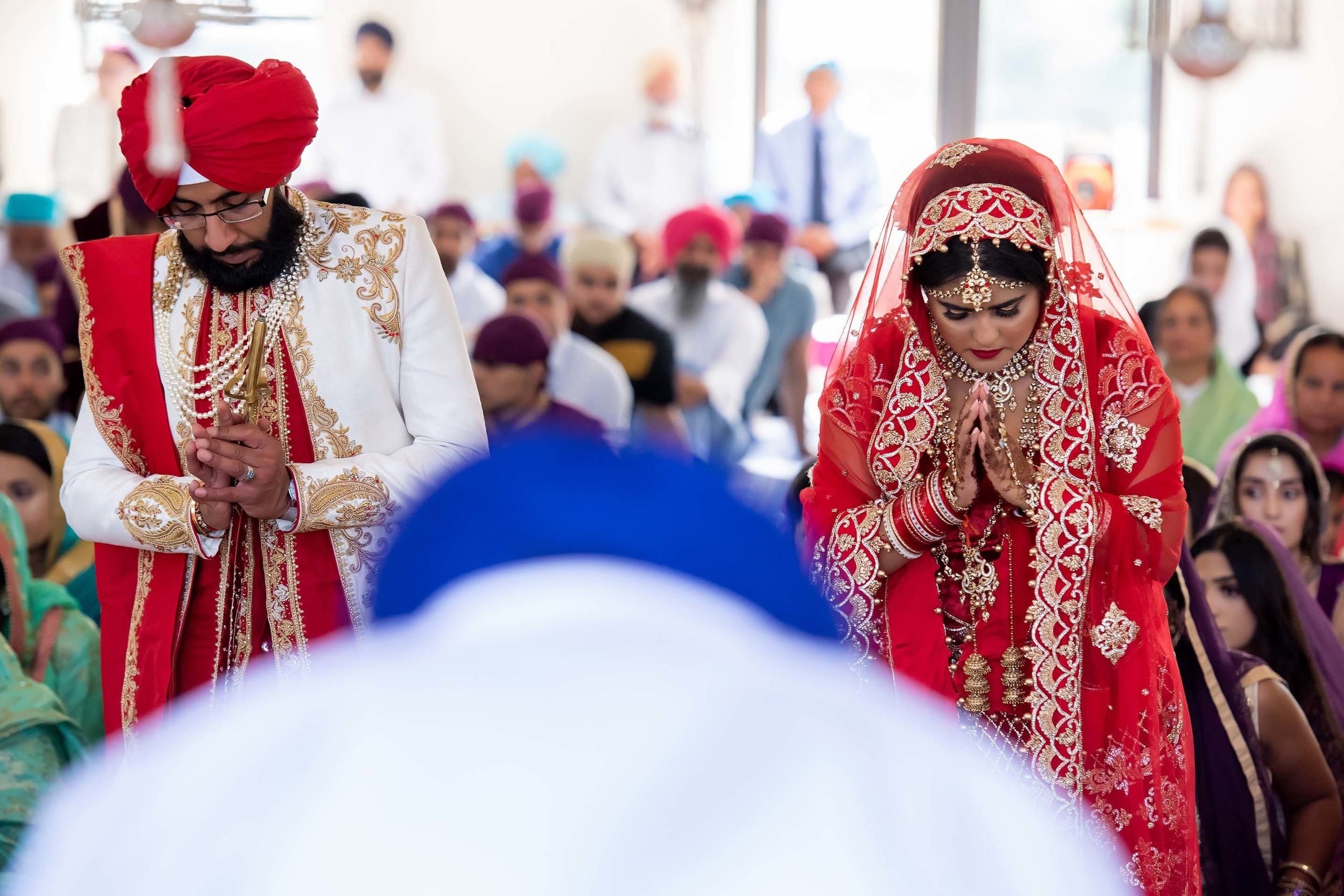 Wedding photographer Guru Nanak Darbar Gurdwara London UK Nikon D850 Sikh religious ceremony