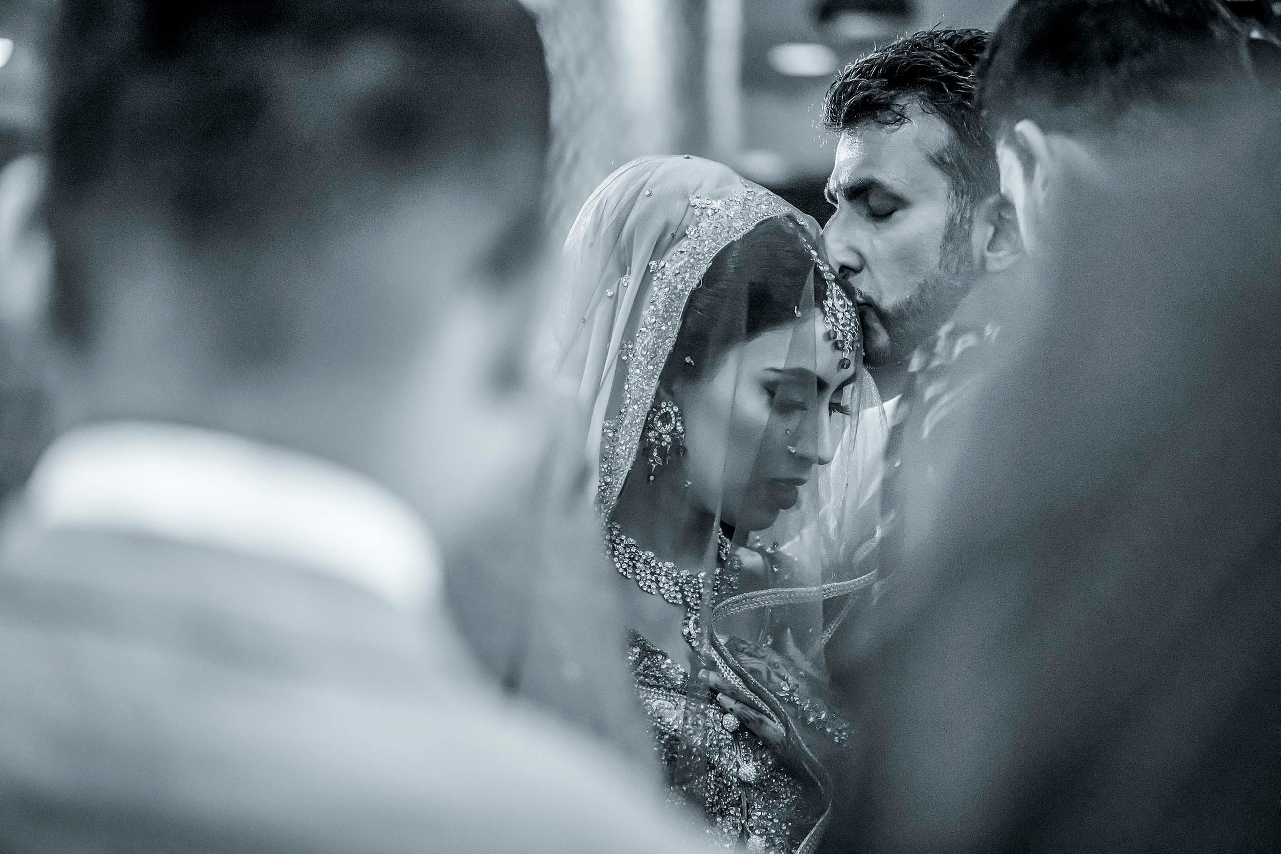 Wedding photographer Hilton Watford, London UK Nikon D850 asian religious ceremony