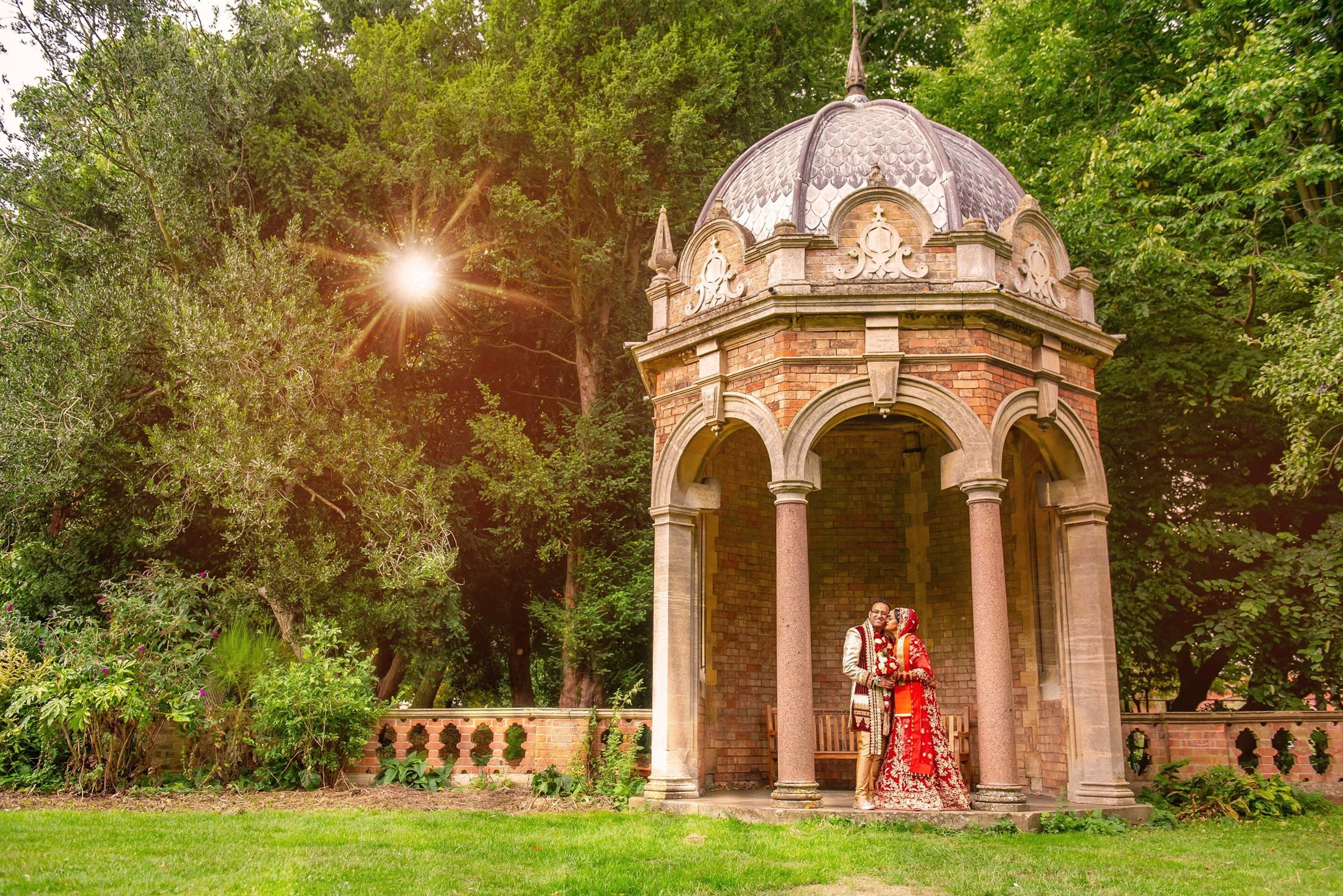 Asian wedding photography session. Kelham Hall, Wedding photographer Nikon D850