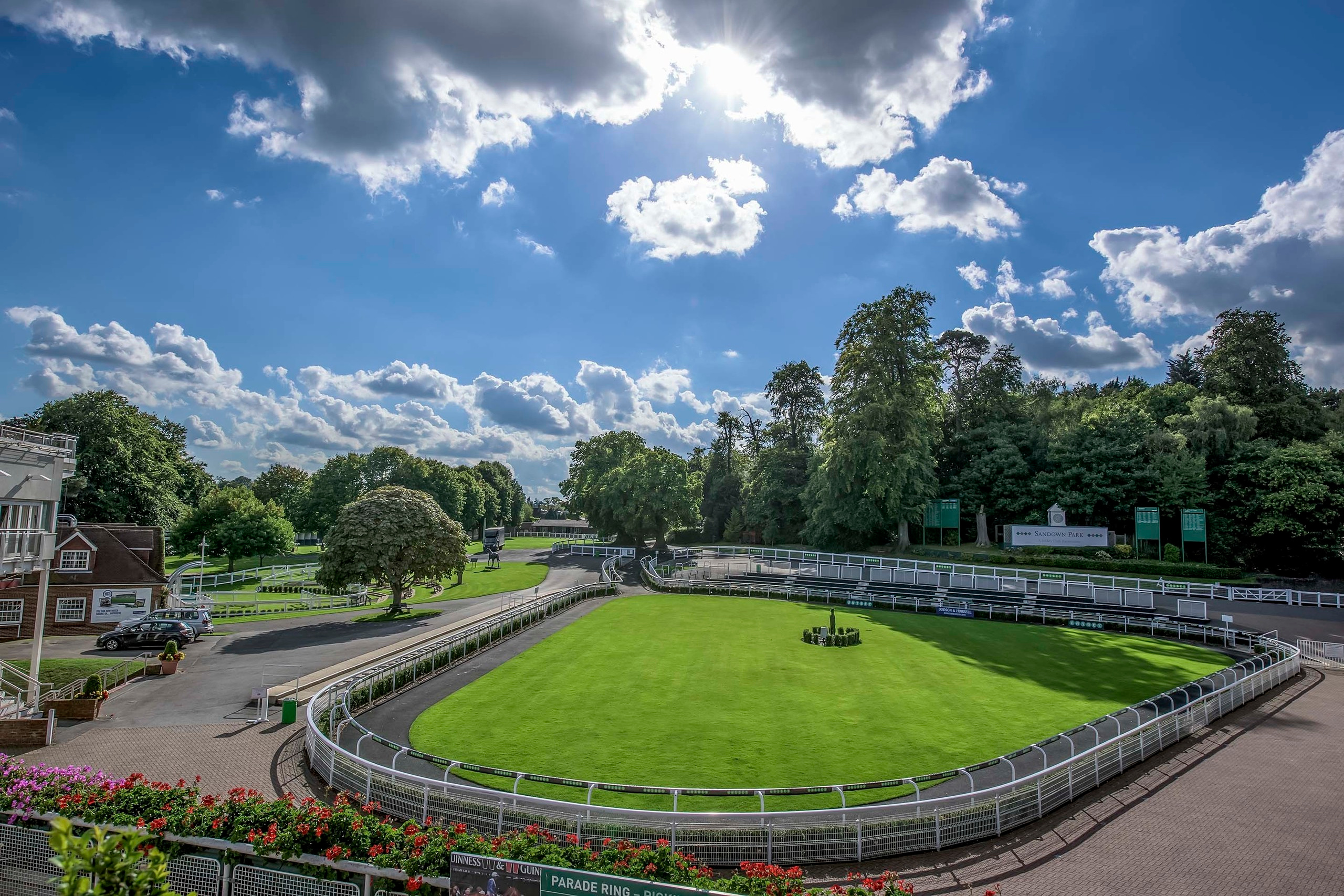 Wedding photographer Jockey Club, Sandown Park Nikon D850
