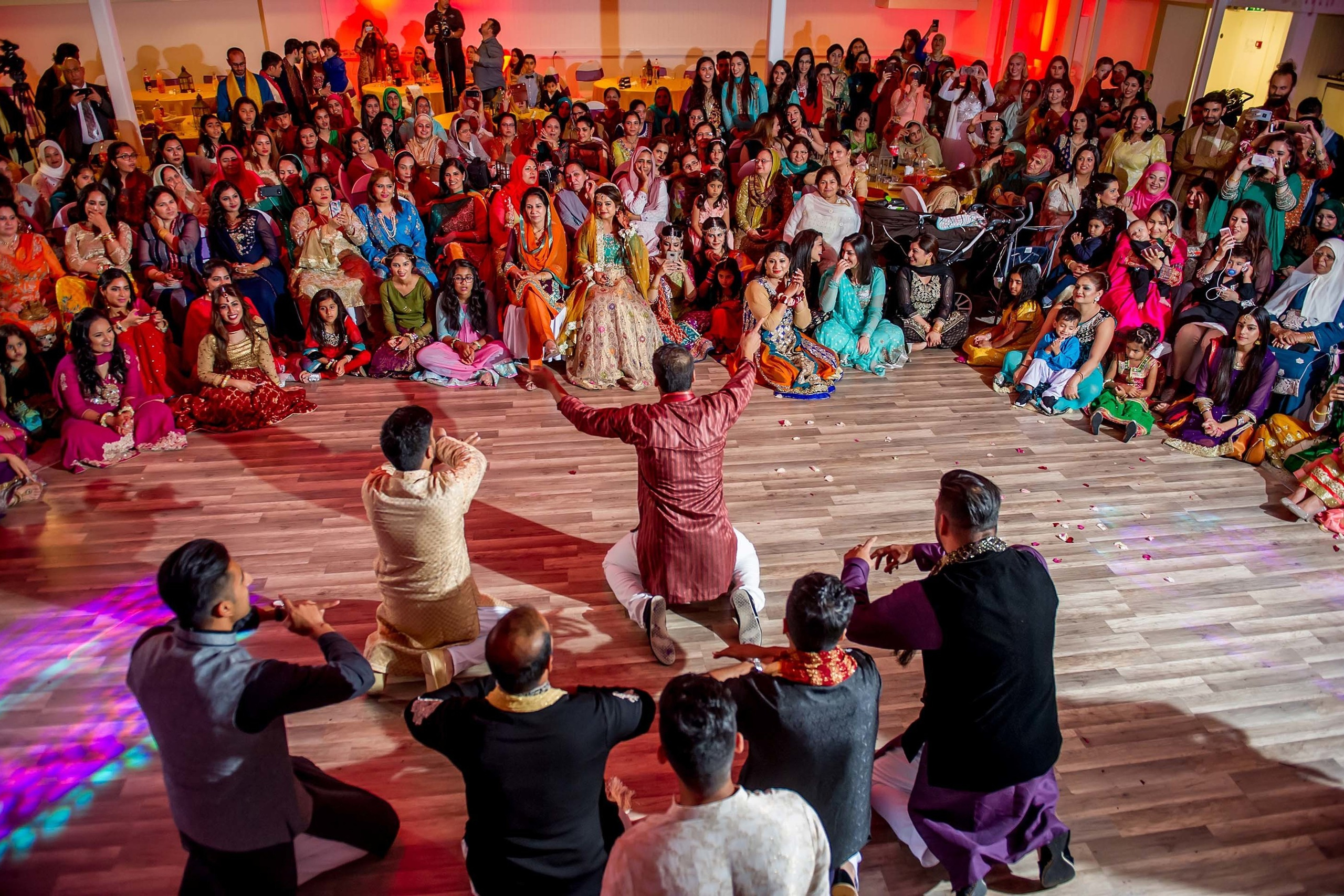 Wedding photographer Scandic Holmenkollen Park Oslo Norway Nikon D850 wedding reception