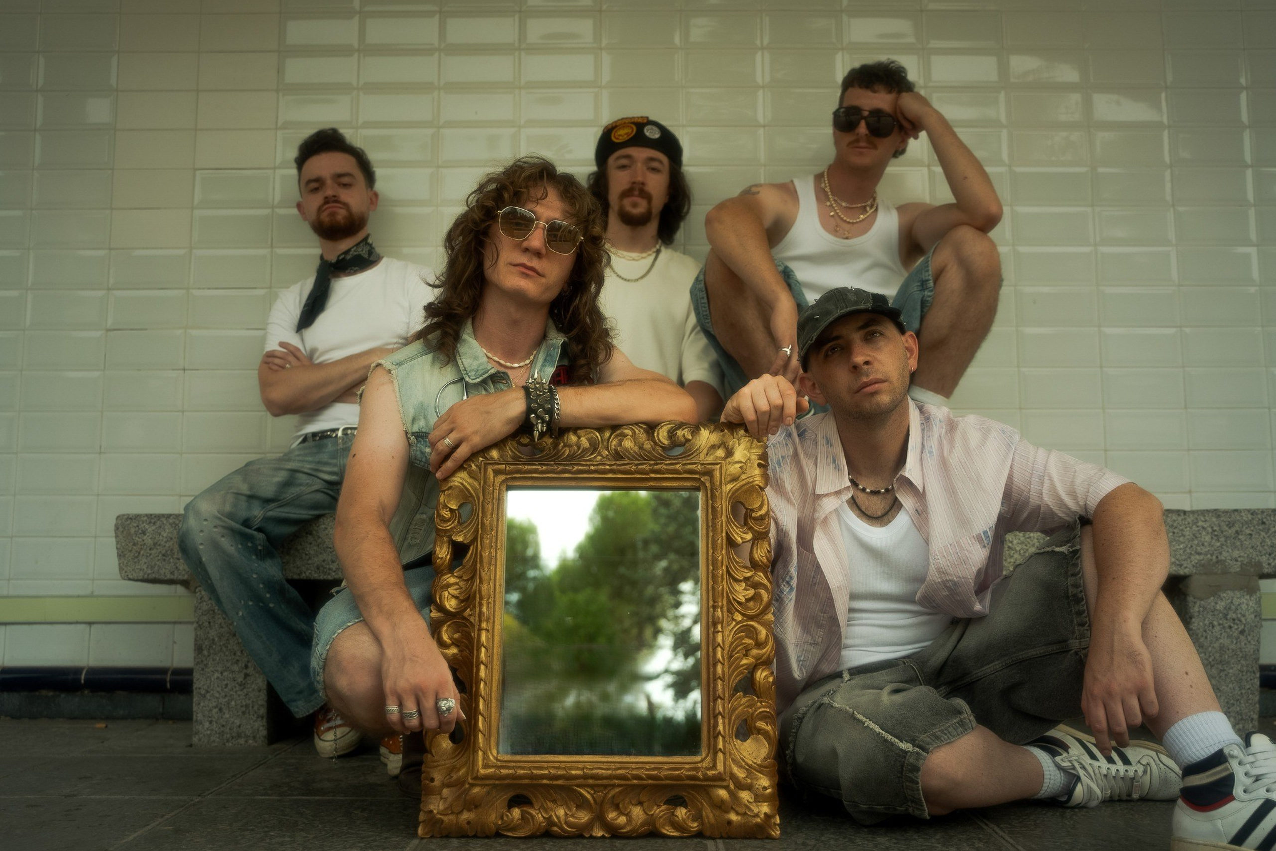 GLASGOW KISS Interview: New Album Down in Flames, Music, Identity, Spain & Visual Storytelling | FOTKAI