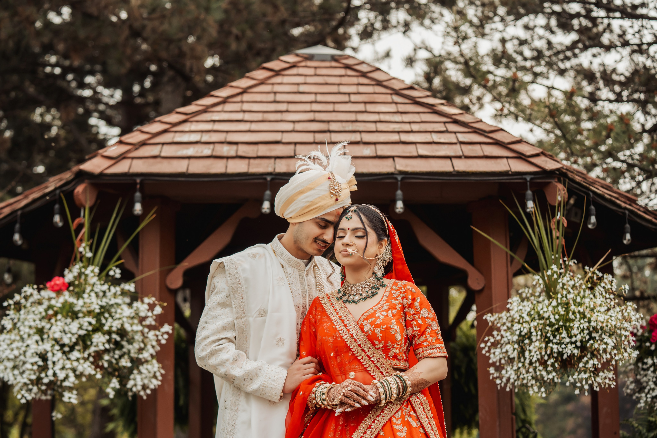 Wedding Stories. Wedding Photographer & Cinematographer studios