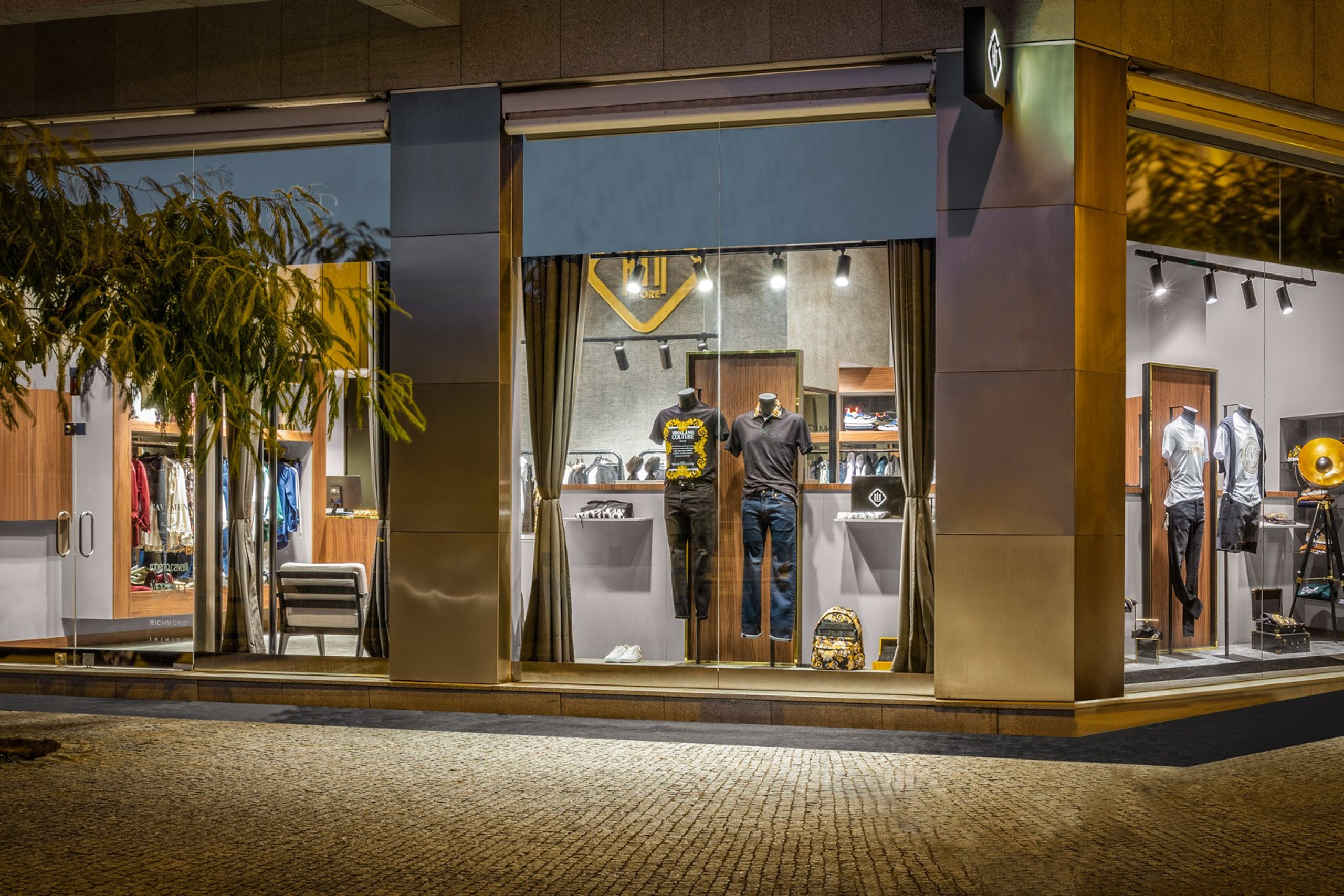 Loja Him. André Fontoura