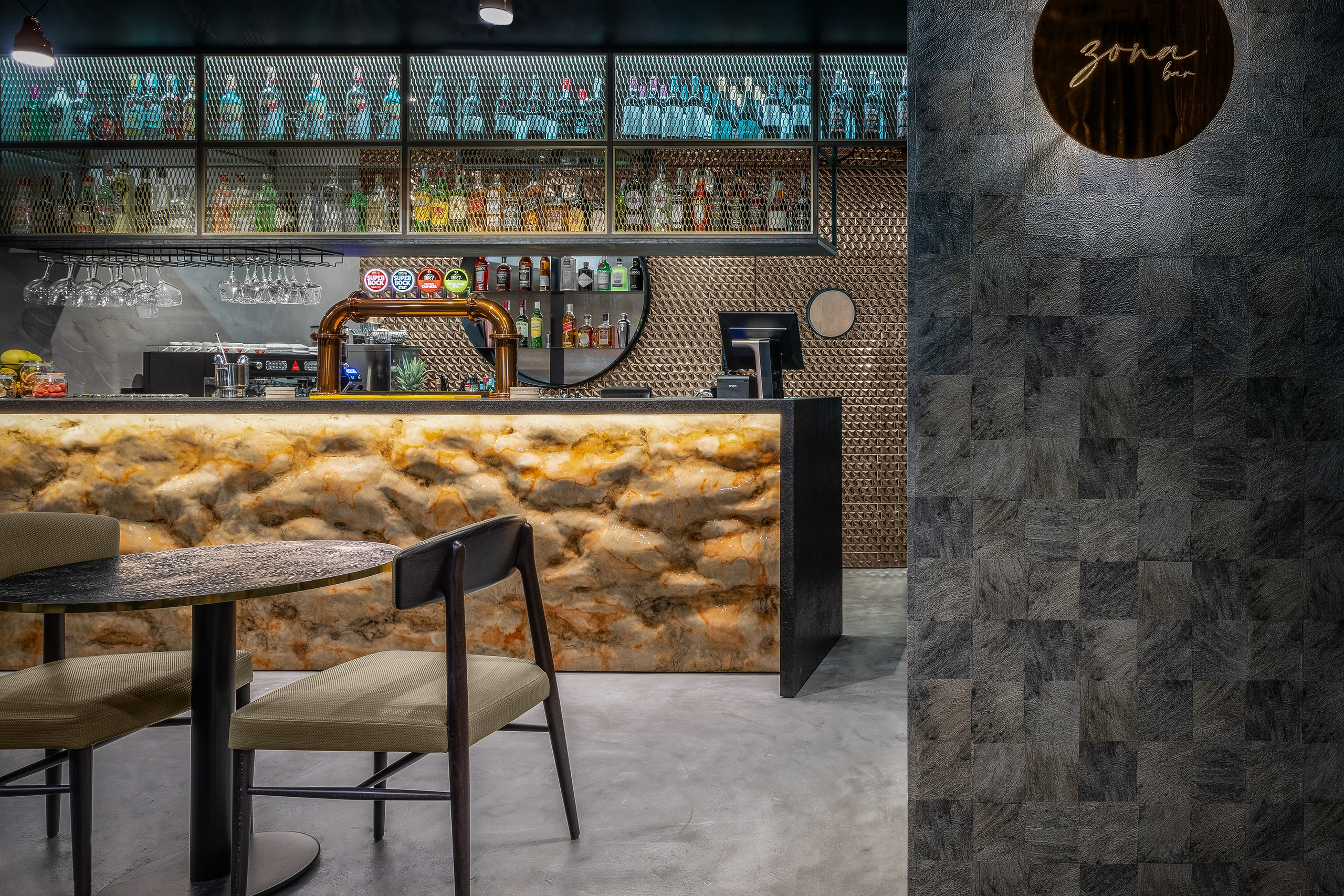 Zona Bar. André Fontoura