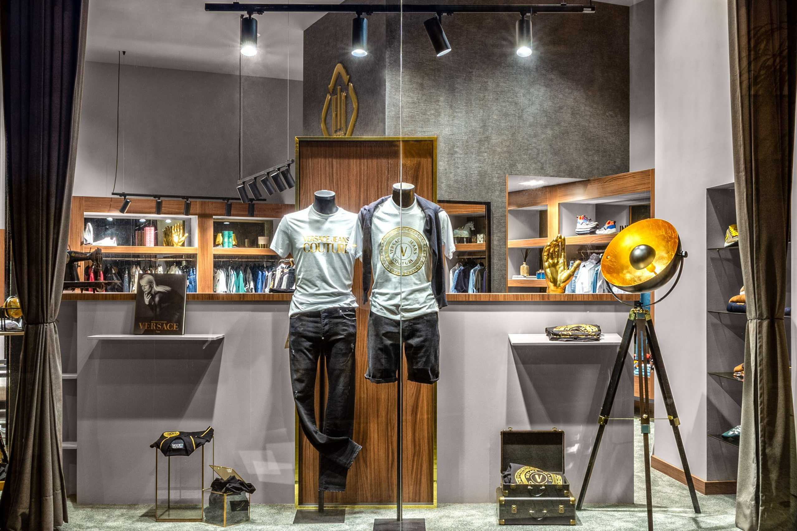 Loja Him. André Fontoura