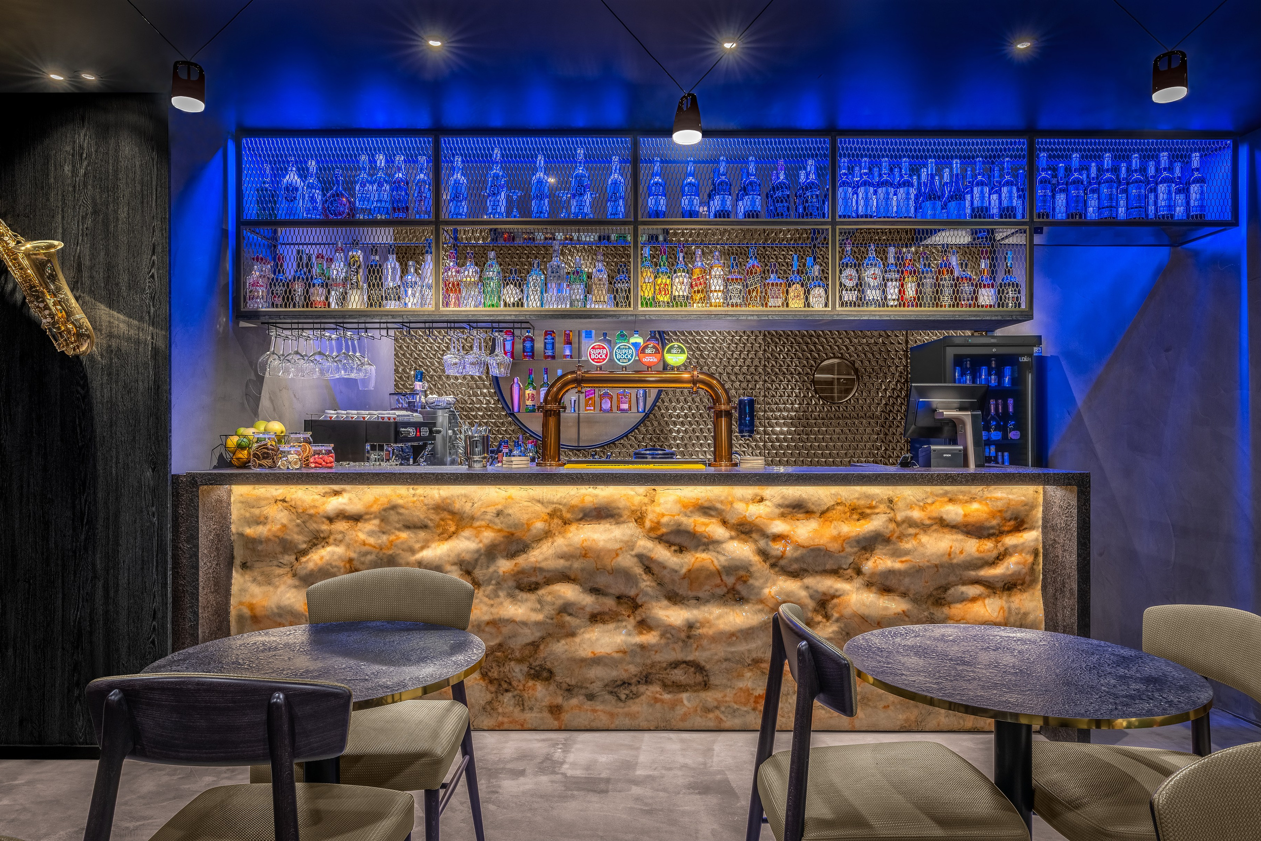 Zona Bar. André Fontoura