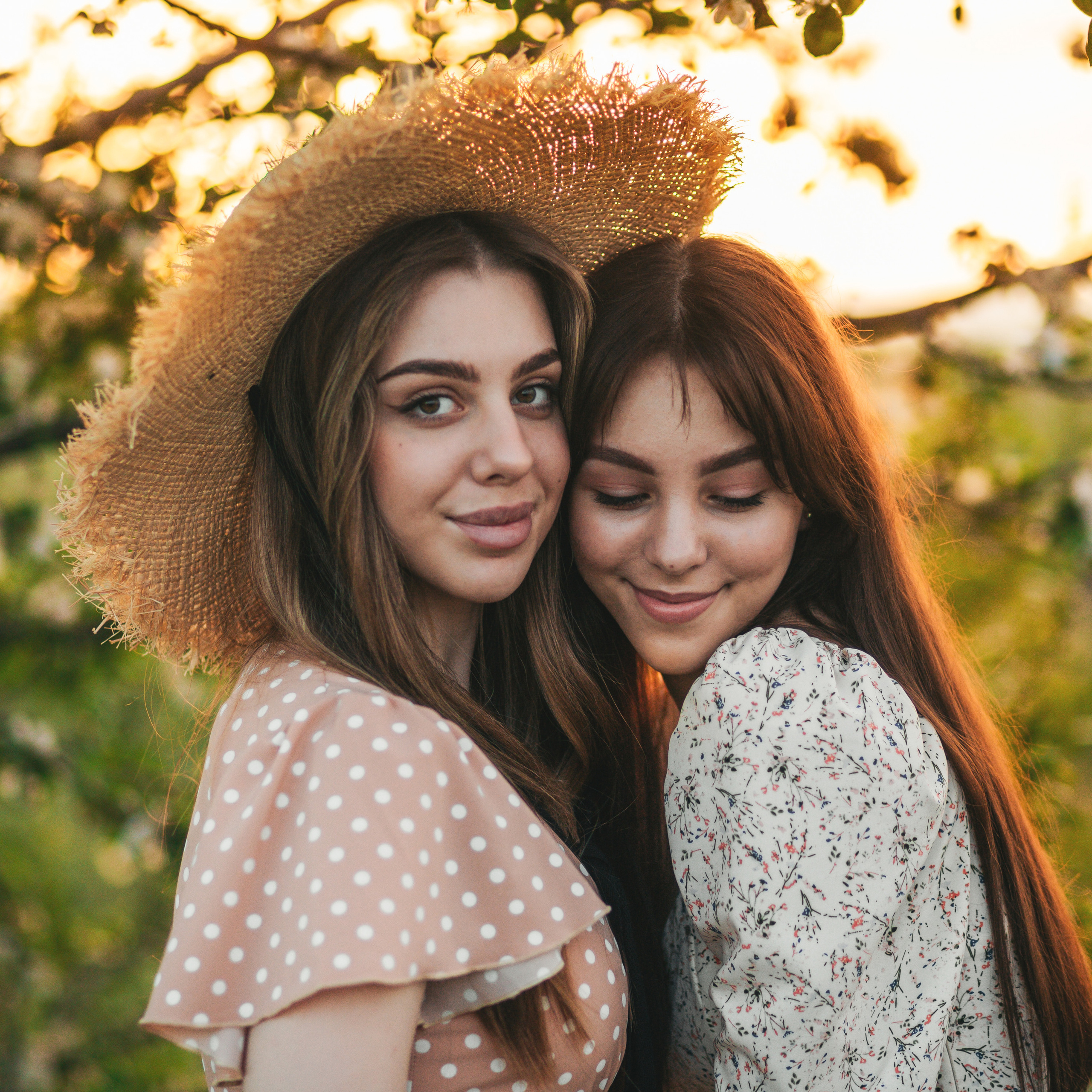 Sisters Sasha & Sofiya | Сімейна прогулянка