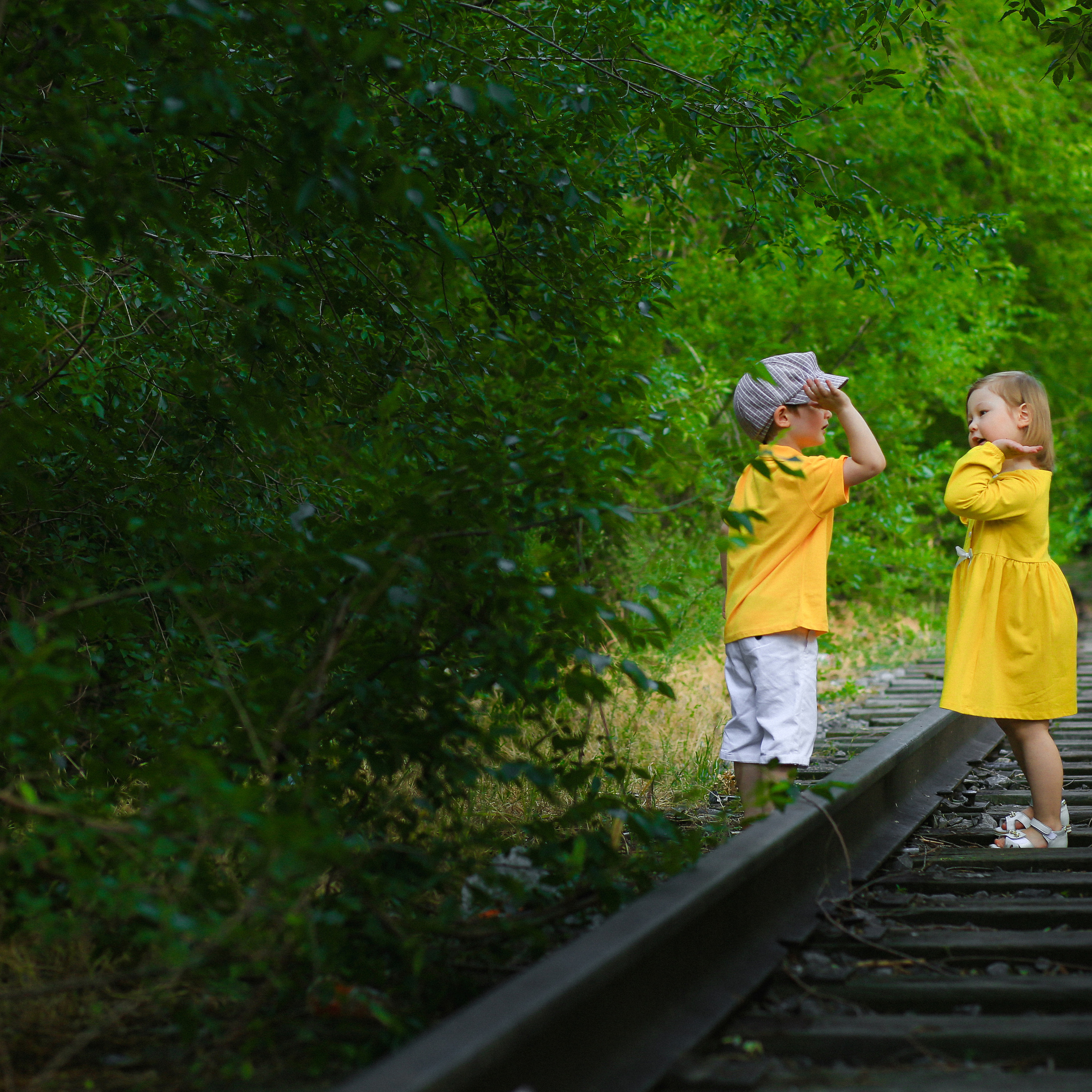 Двое на рельсах. Фотограф в Ташкенте Надежда Исаева