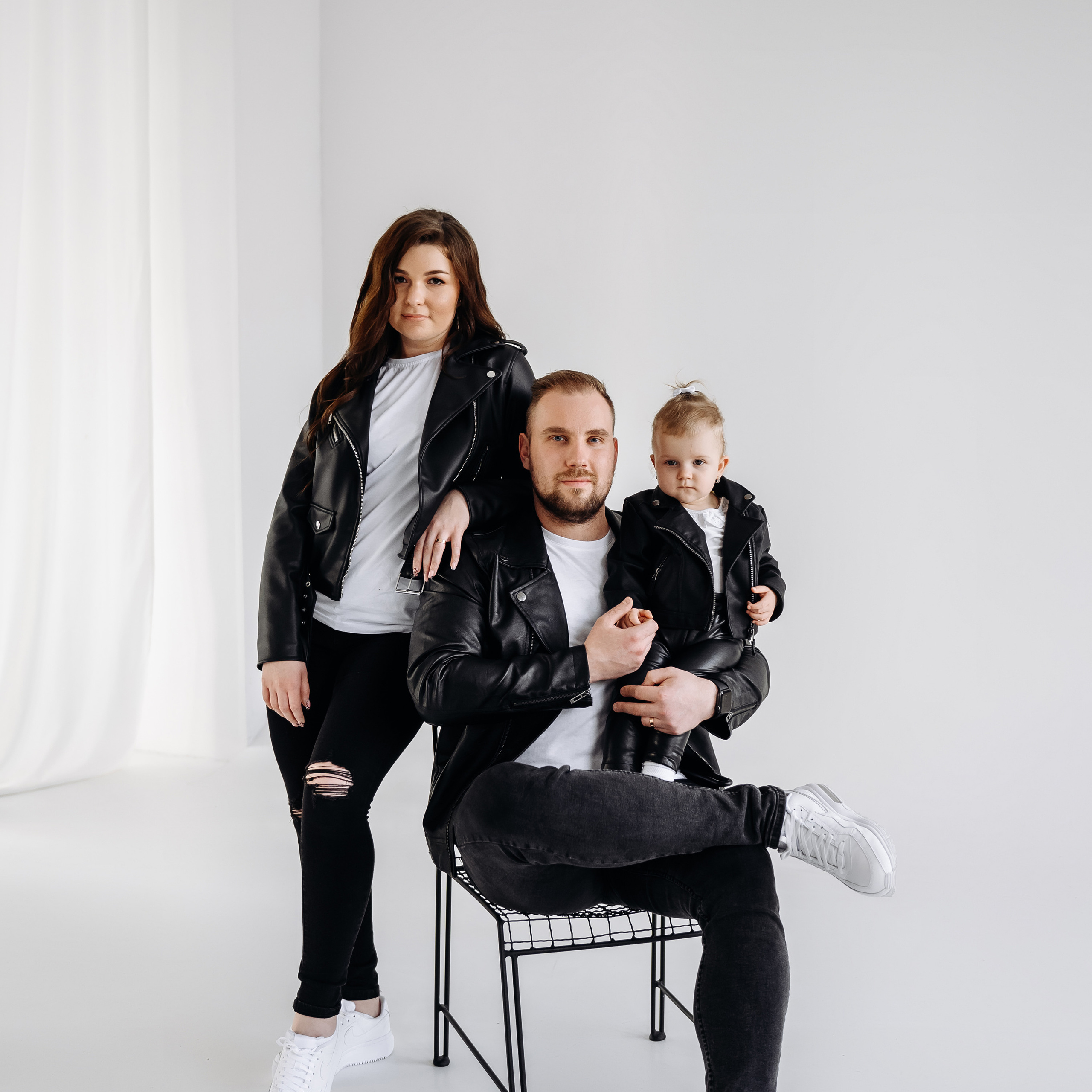 Віка сімейна