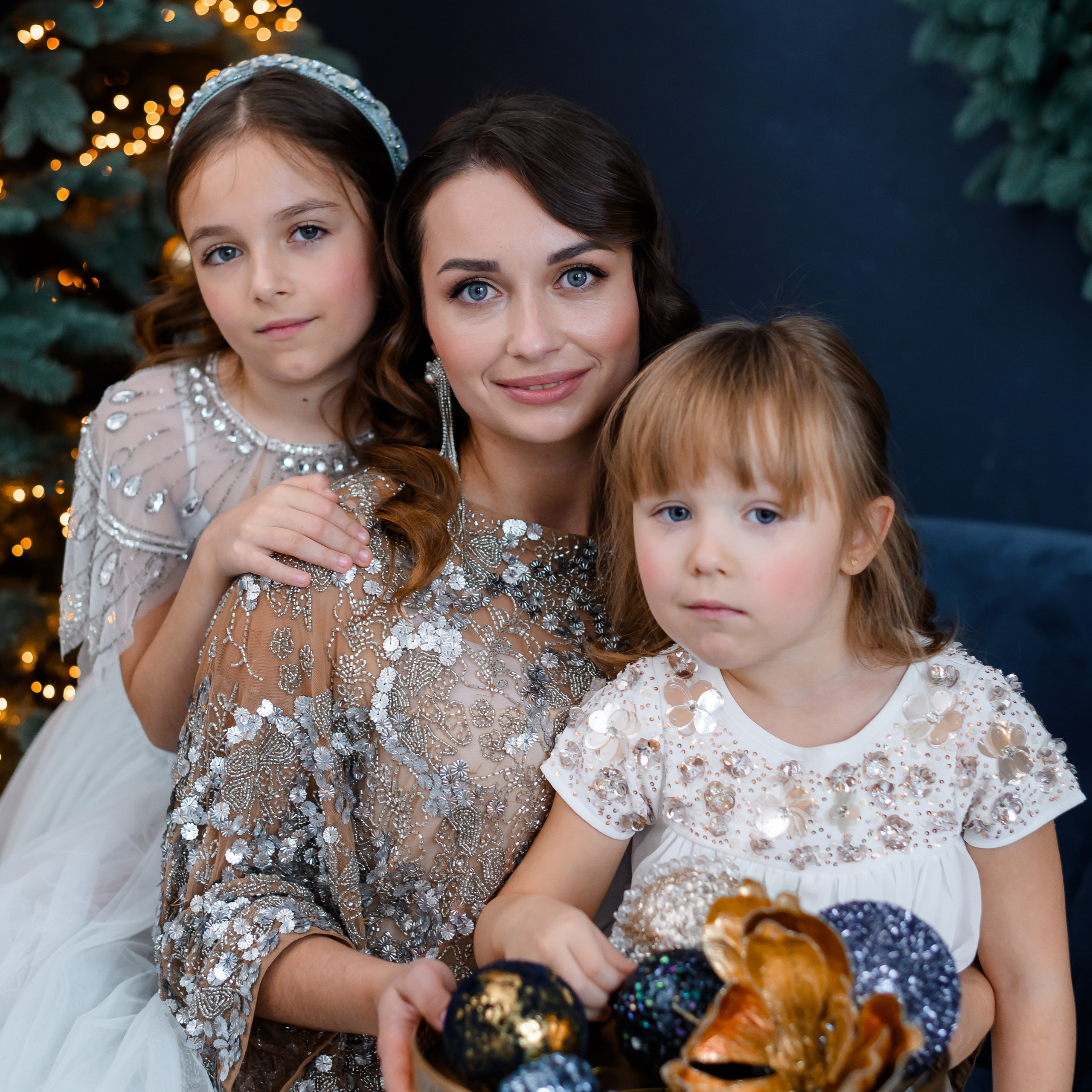 Мама і доньки