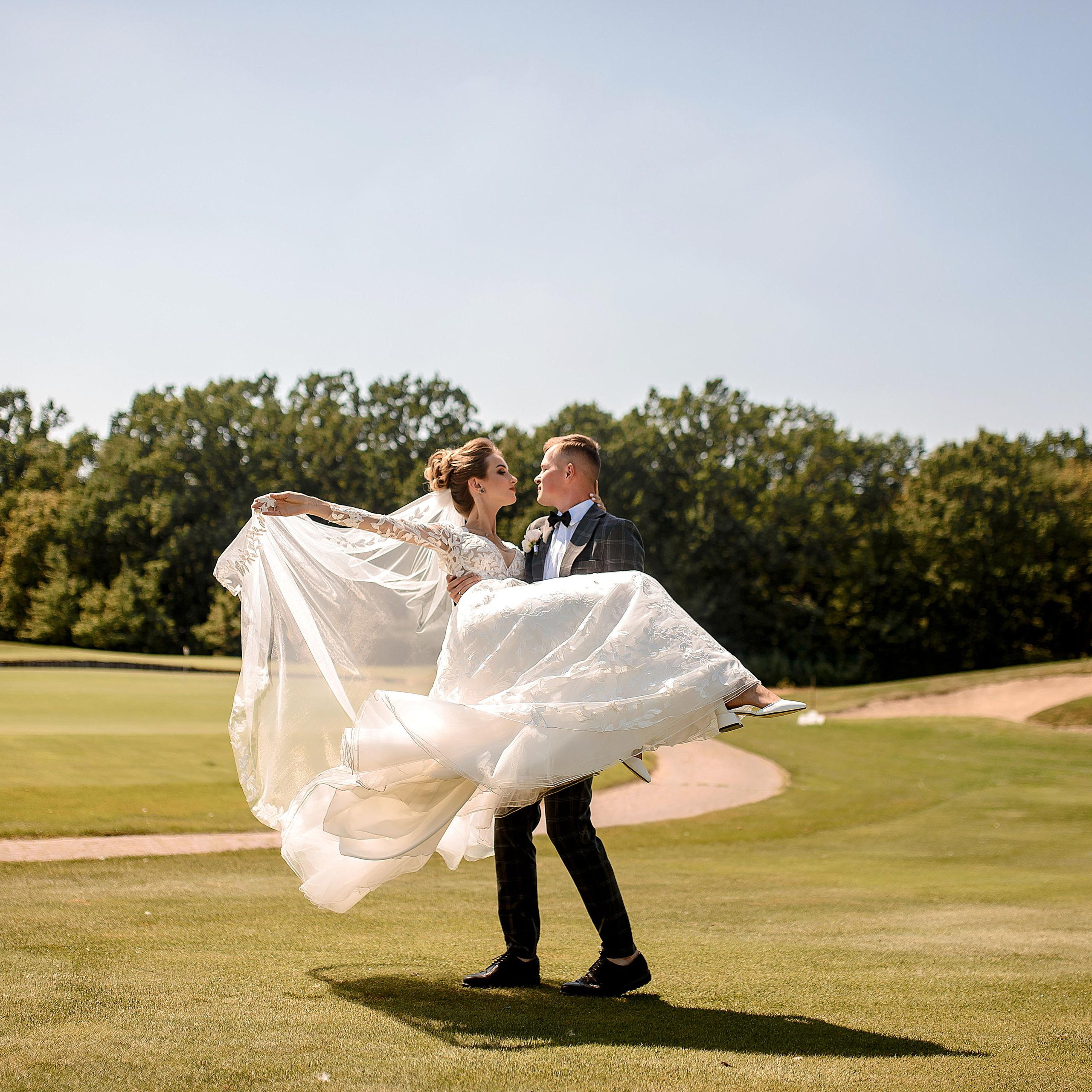 Гольф клуб и ресторан