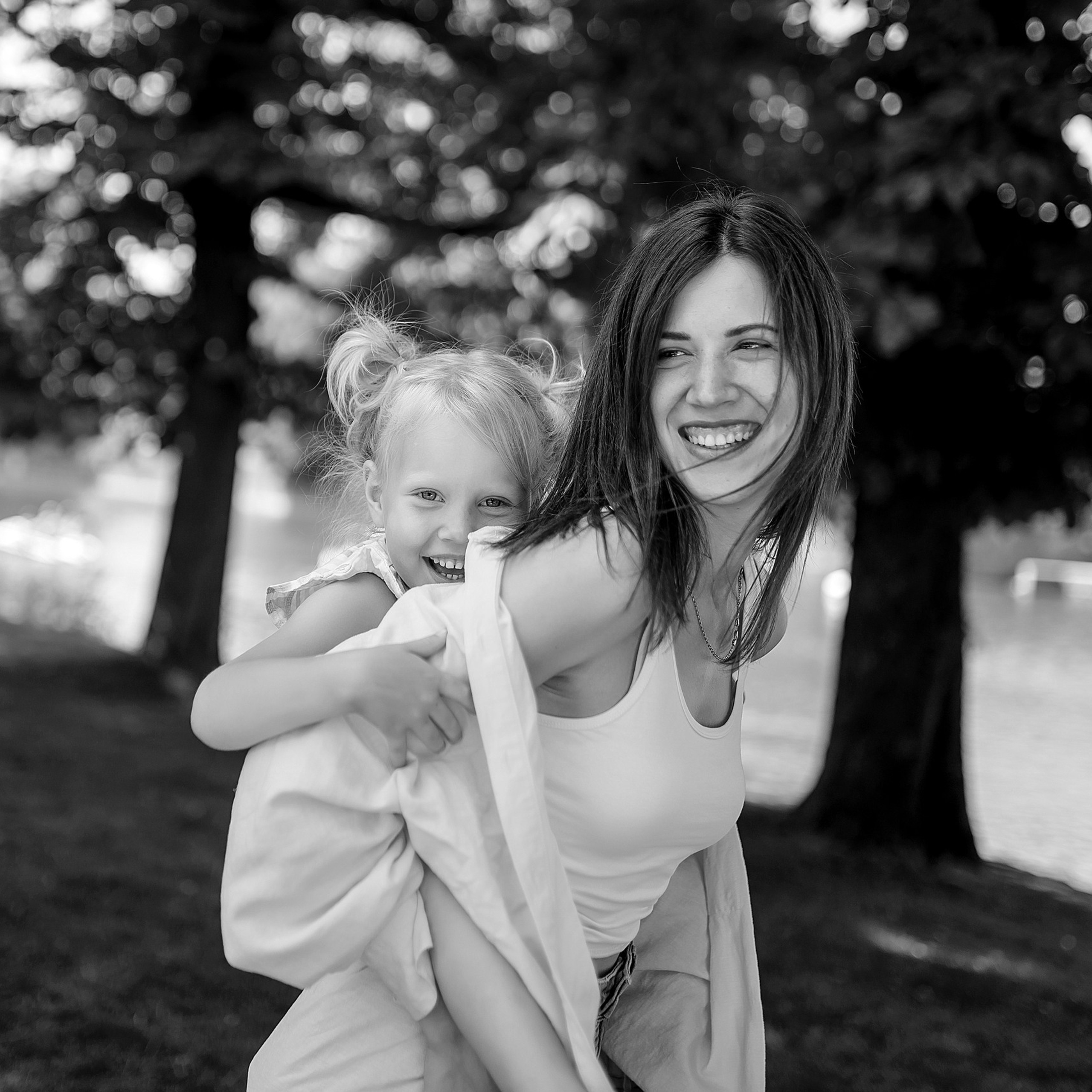 Reviews. Wedding and family photographer