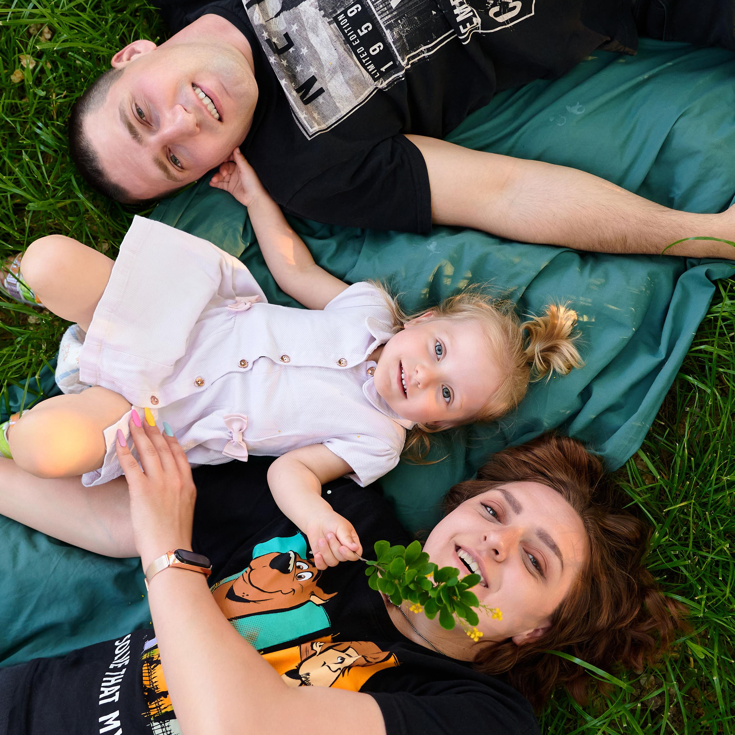 Олександр, Світлана та Крістіна