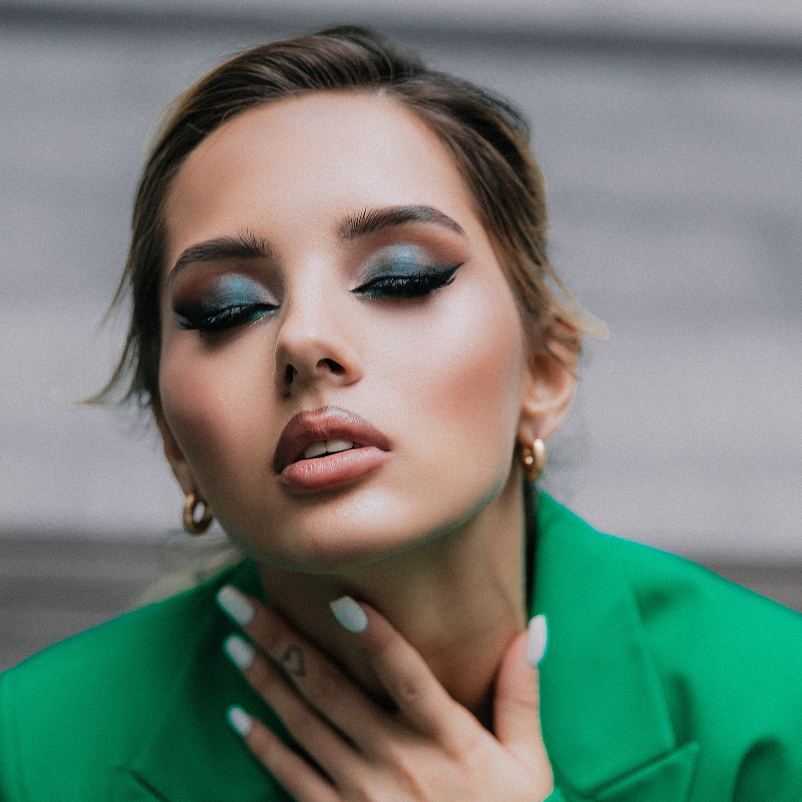 PUBLICATIONS. Wedding and family photographer