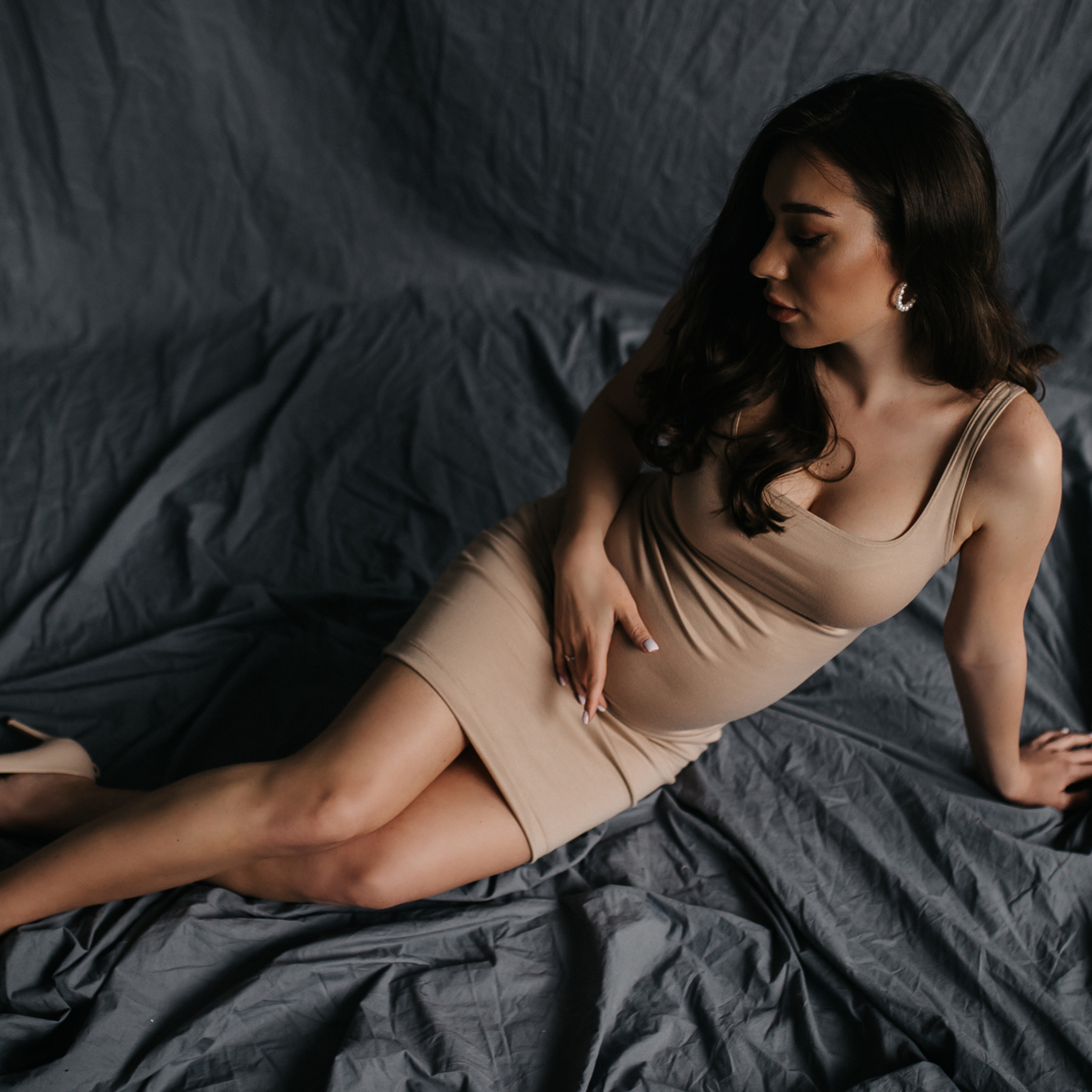 pregnancy photo shooting for Kris