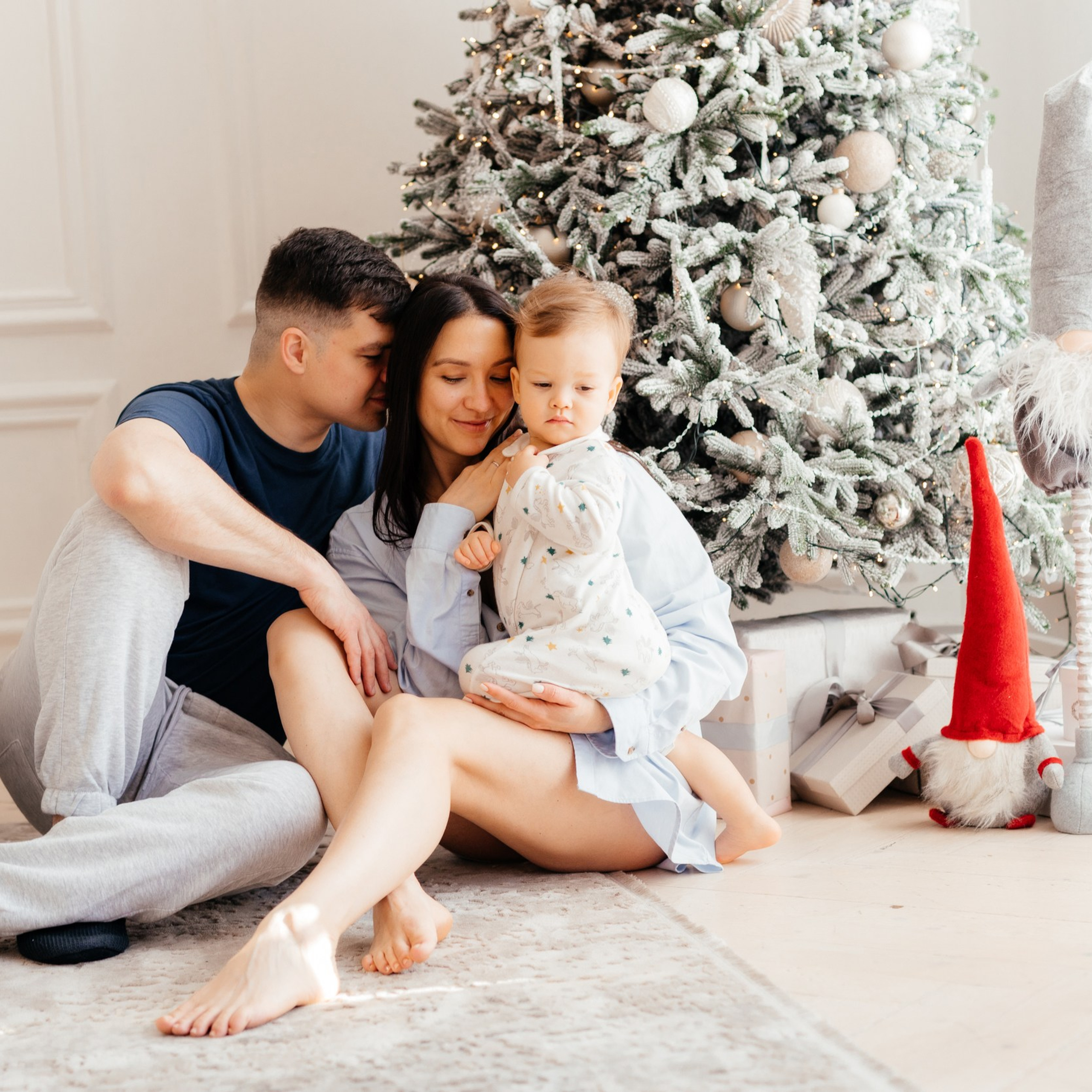 Олена, Валентин, Георгій